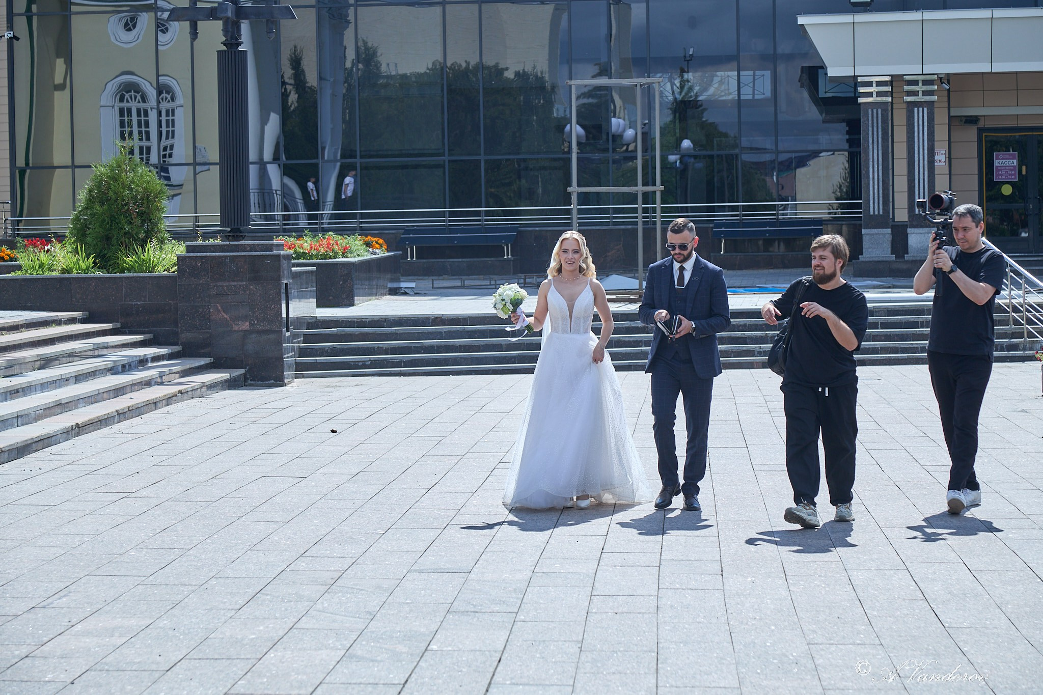 Короткая прогулка в центре города. Фотограф Омск | Александр Вандеров