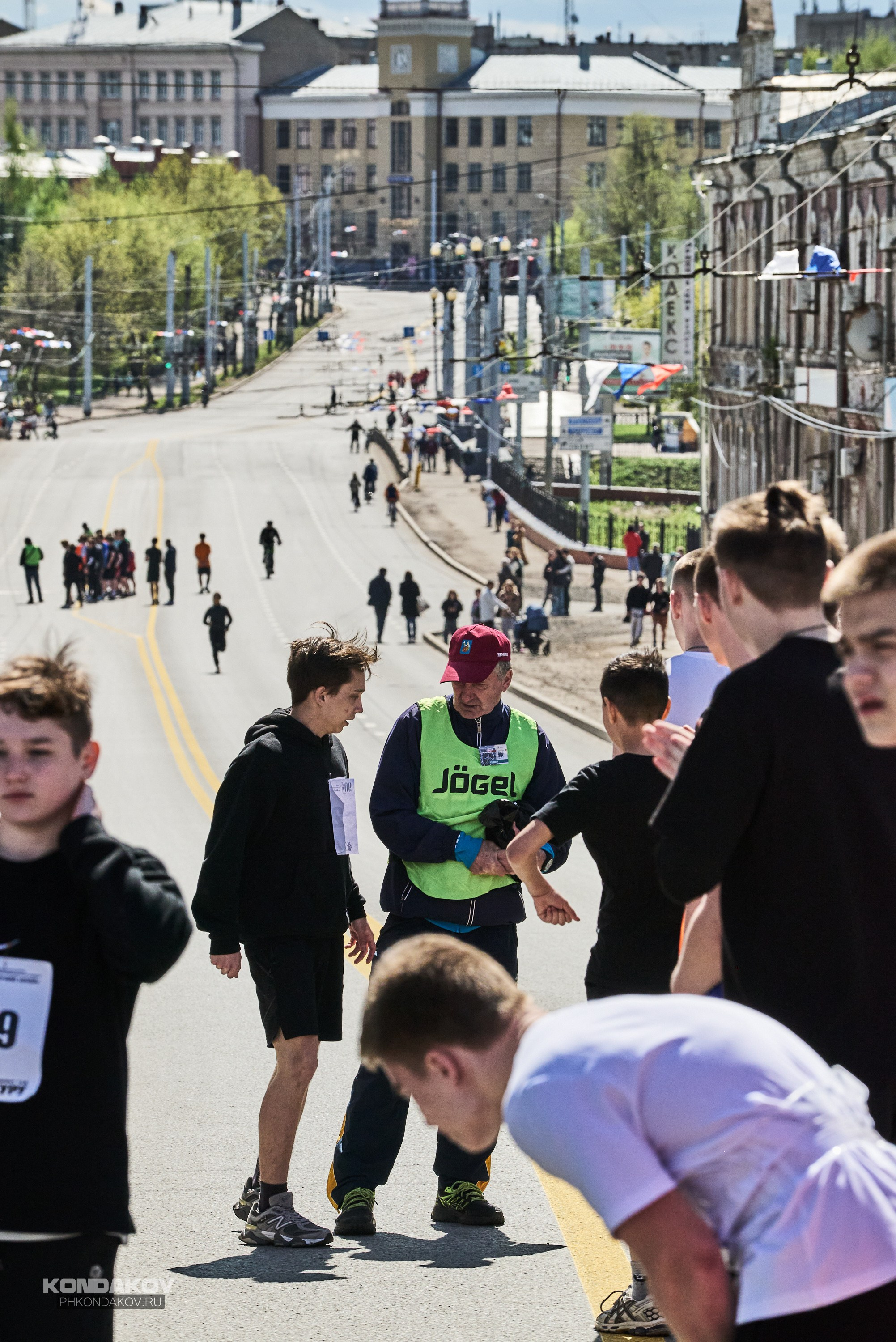 Первомайская эстафета в Иваново 2024 год. Фотограф в Иваново: Каталожная съемка одежды и постельного белья, Wildberries