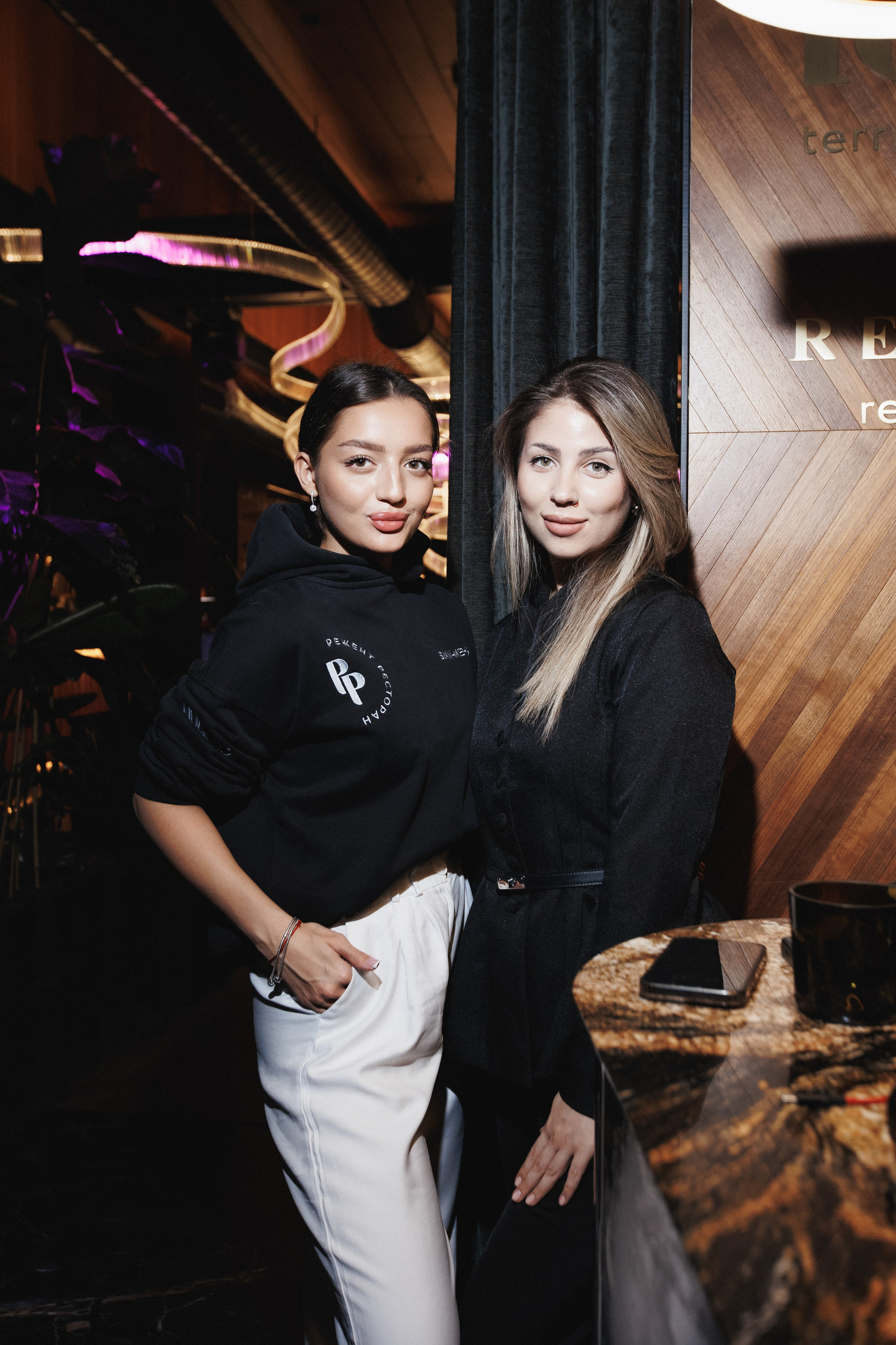 B.DAY PARTY ЖУРНАЛА •G. СВОИ. ФОТООТЧЕТЫ-СОБЫТИЯ-МЕСТА