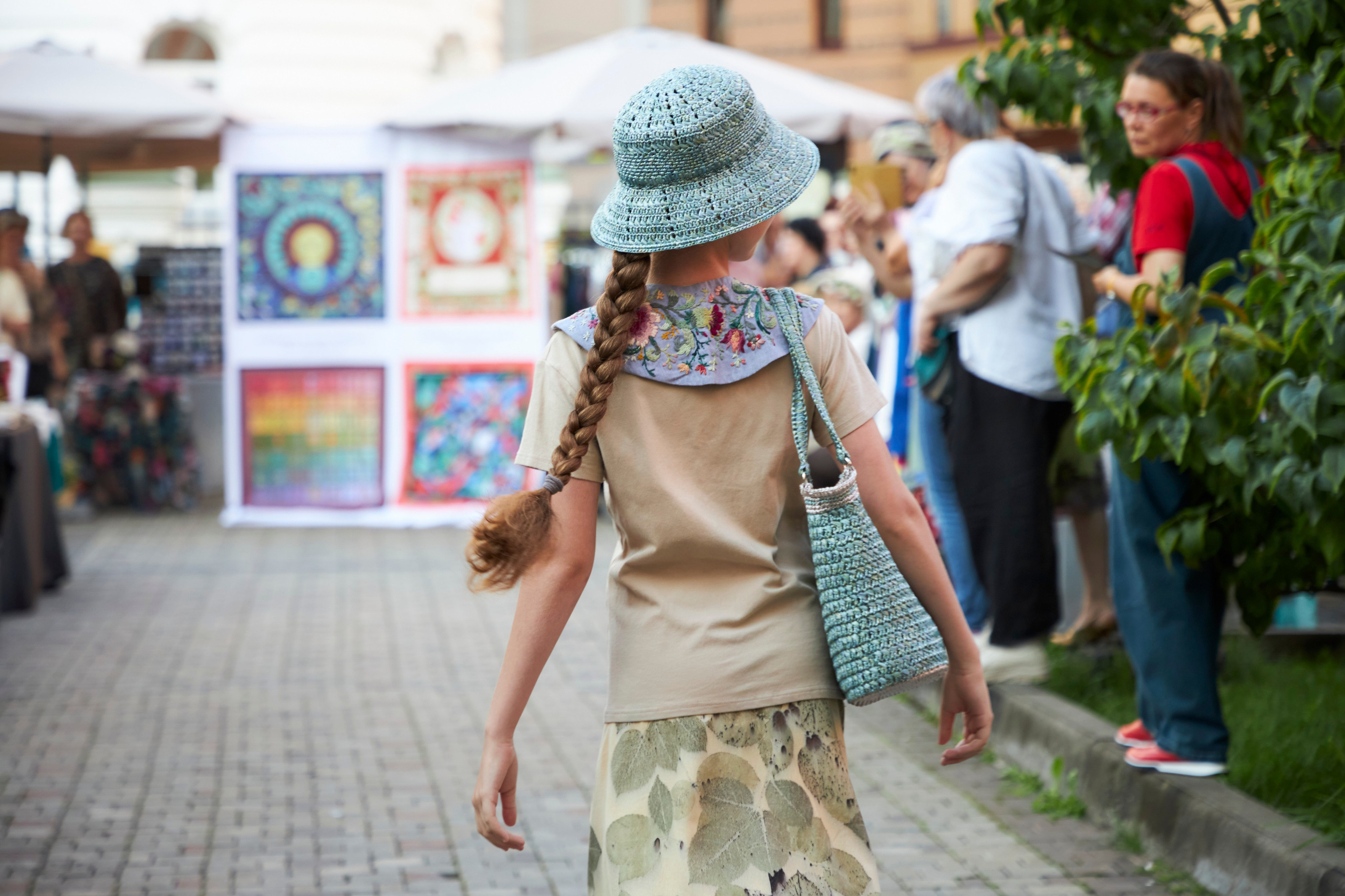 Репортажная съёмка с показа мод сообщества «Мода без пафоса» в Москве. Анна Потявина. Фотограф Москва