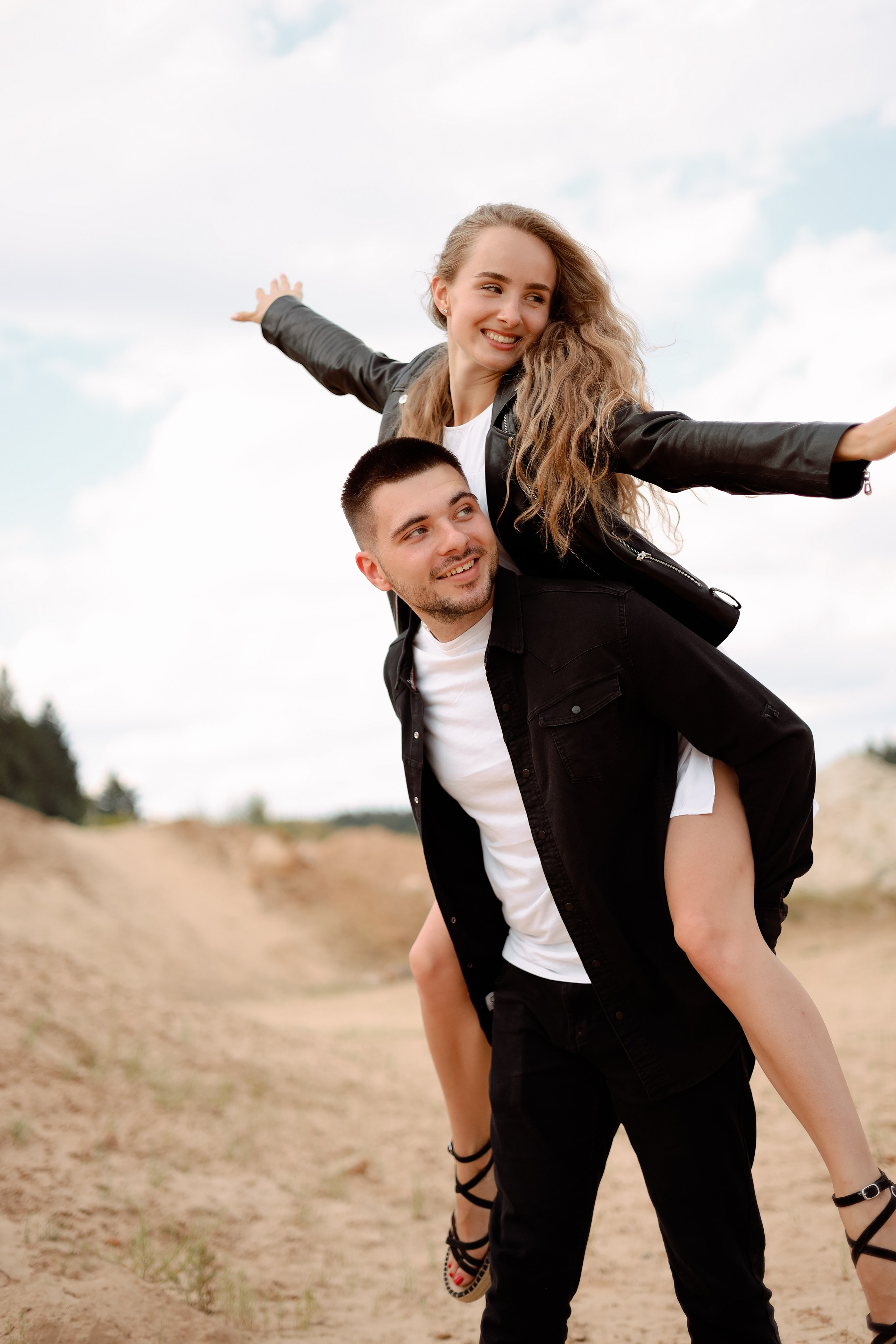 «А может махнуть куда-нибудь куда глаза глядят?..». Свадебный фотограф Беларусь Ольга Козыренко