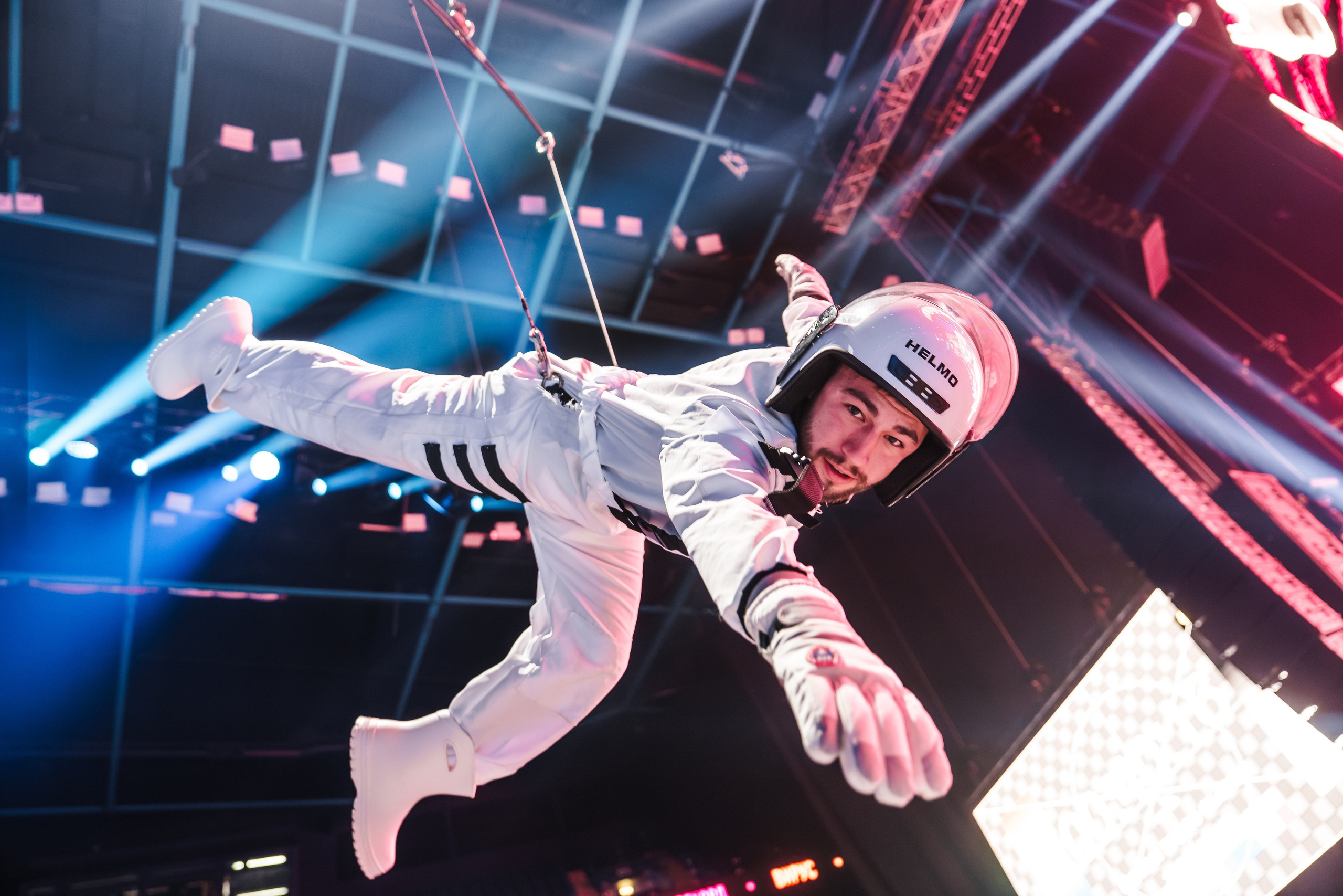 Superdiskoteka 90. Svyatoslav Bunkov | photographer