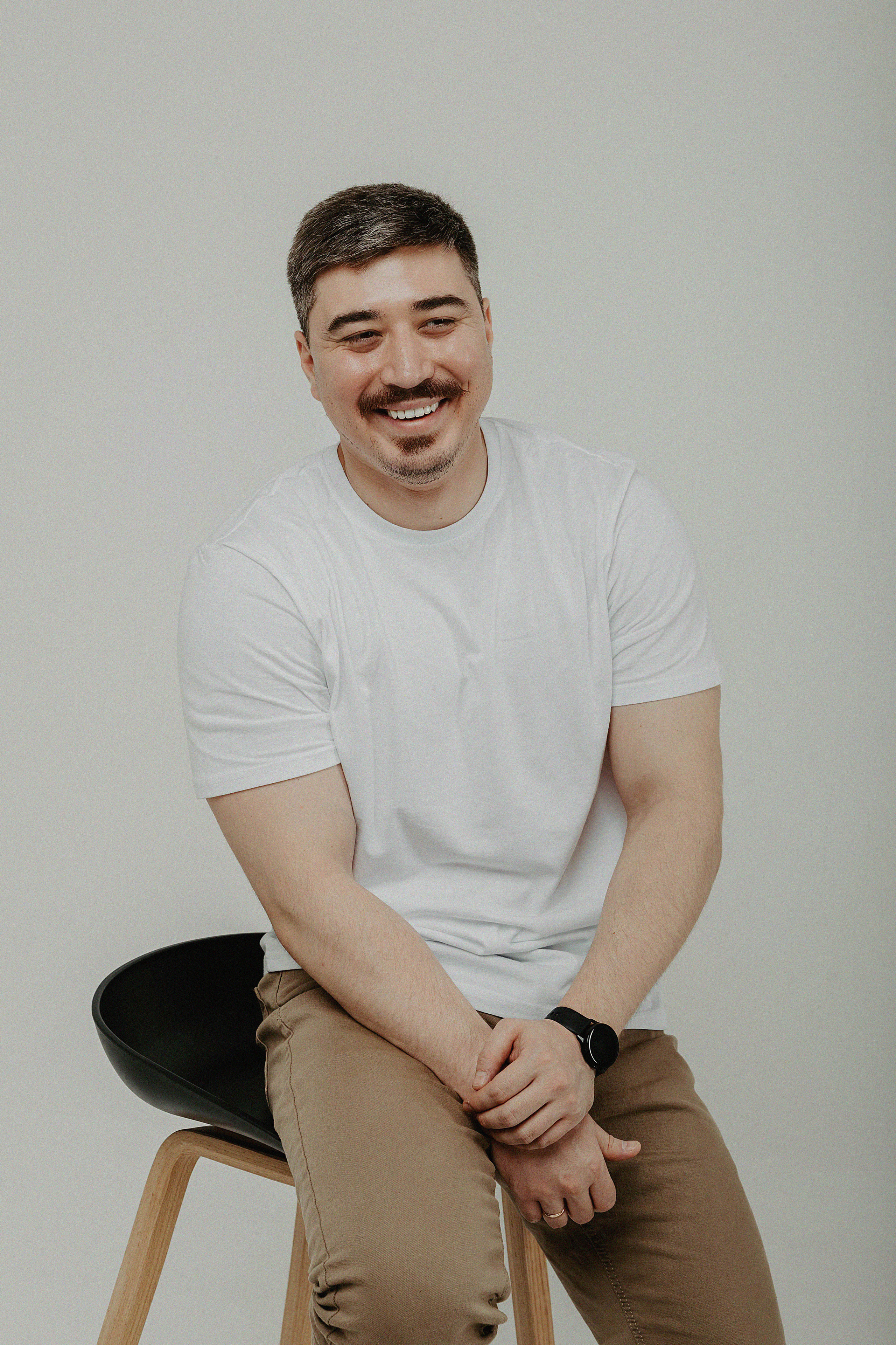 Семейная фотосессия в фотостудии Пространство. Свадебный, семейный и портретный фотограф в Алматы, Костанай