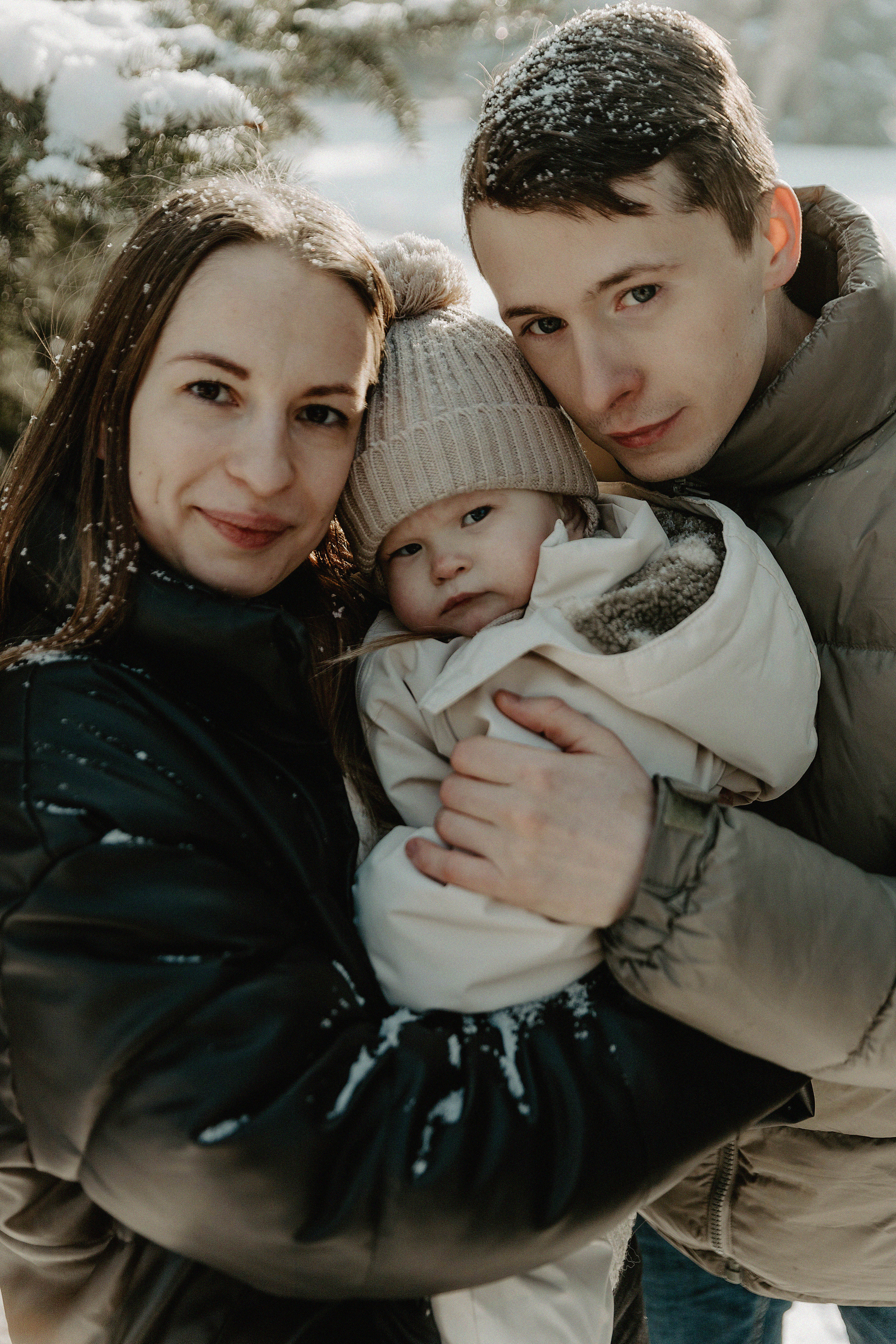 Семейная фотосессия в Парке 1го Президента. Свадебный, семейный и портретный фотограф в Алматы, Костанай