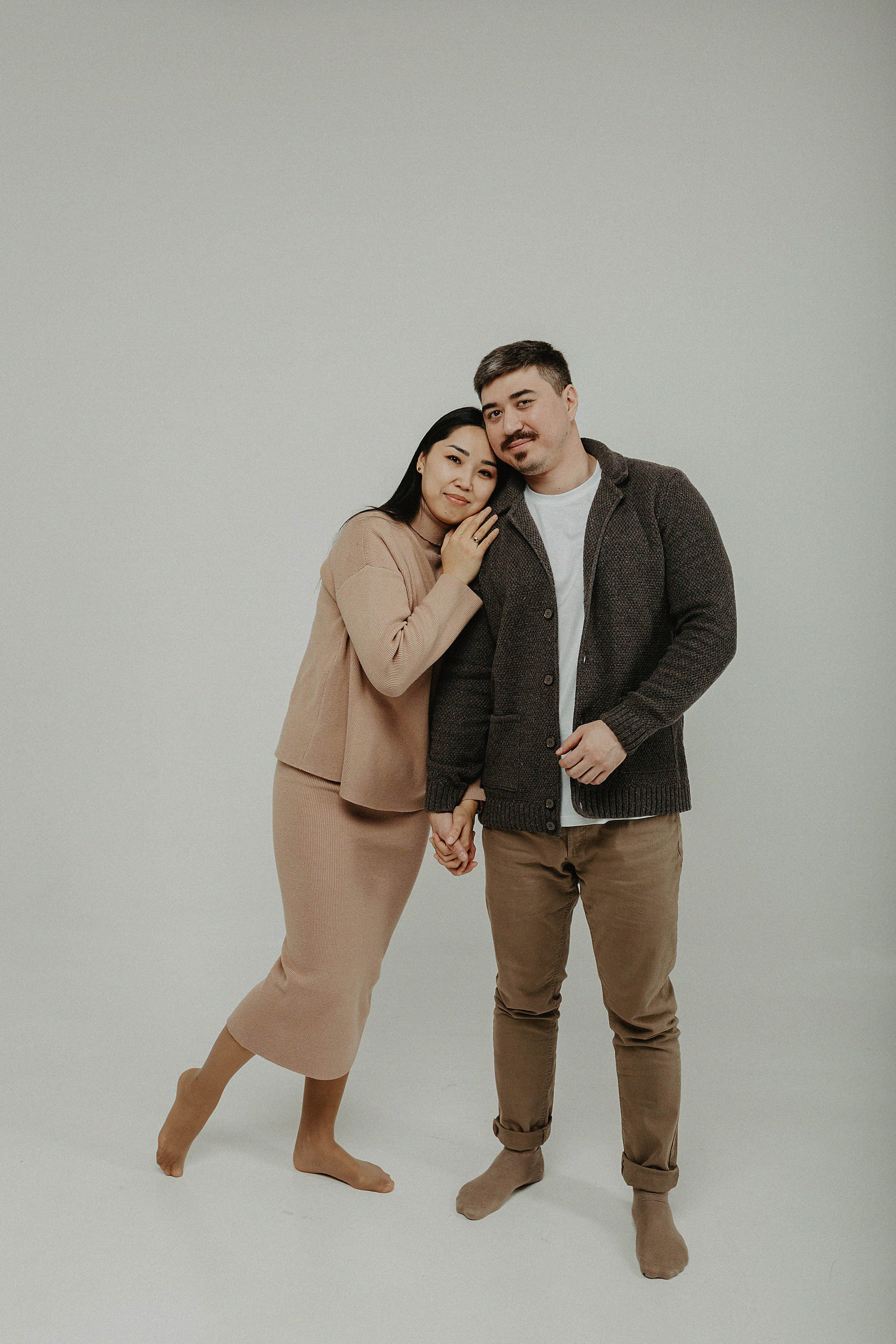 Семейная фотосессия в фотостудии Пространство. Свадебный, семейный и портретный фотограф в Алматы, Костанай