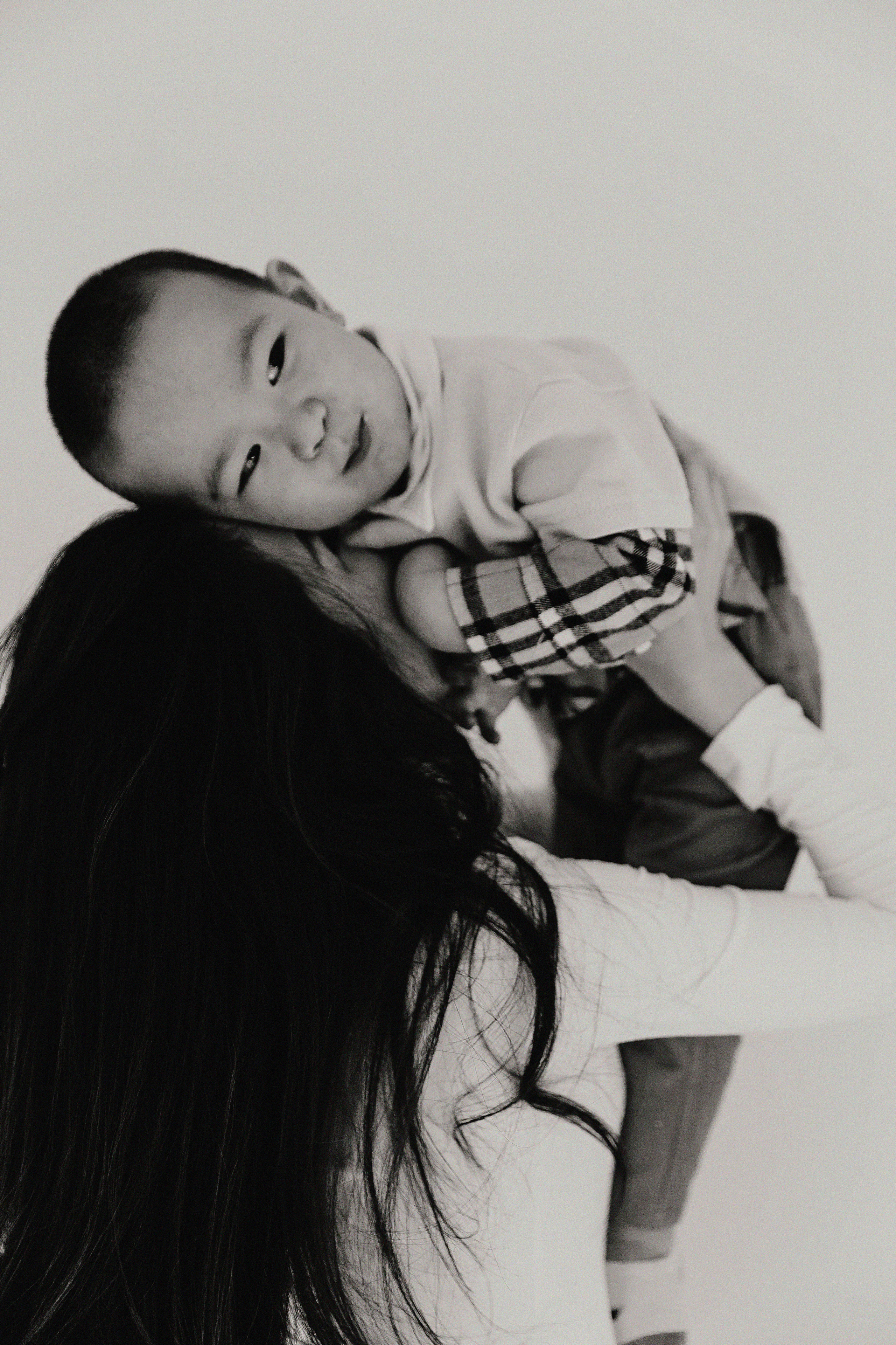 Фотосессия Замиры и Рамазана в фотостудии Пространство. Свадебный, семейный и портретный фотограф в Алматы, Костанай