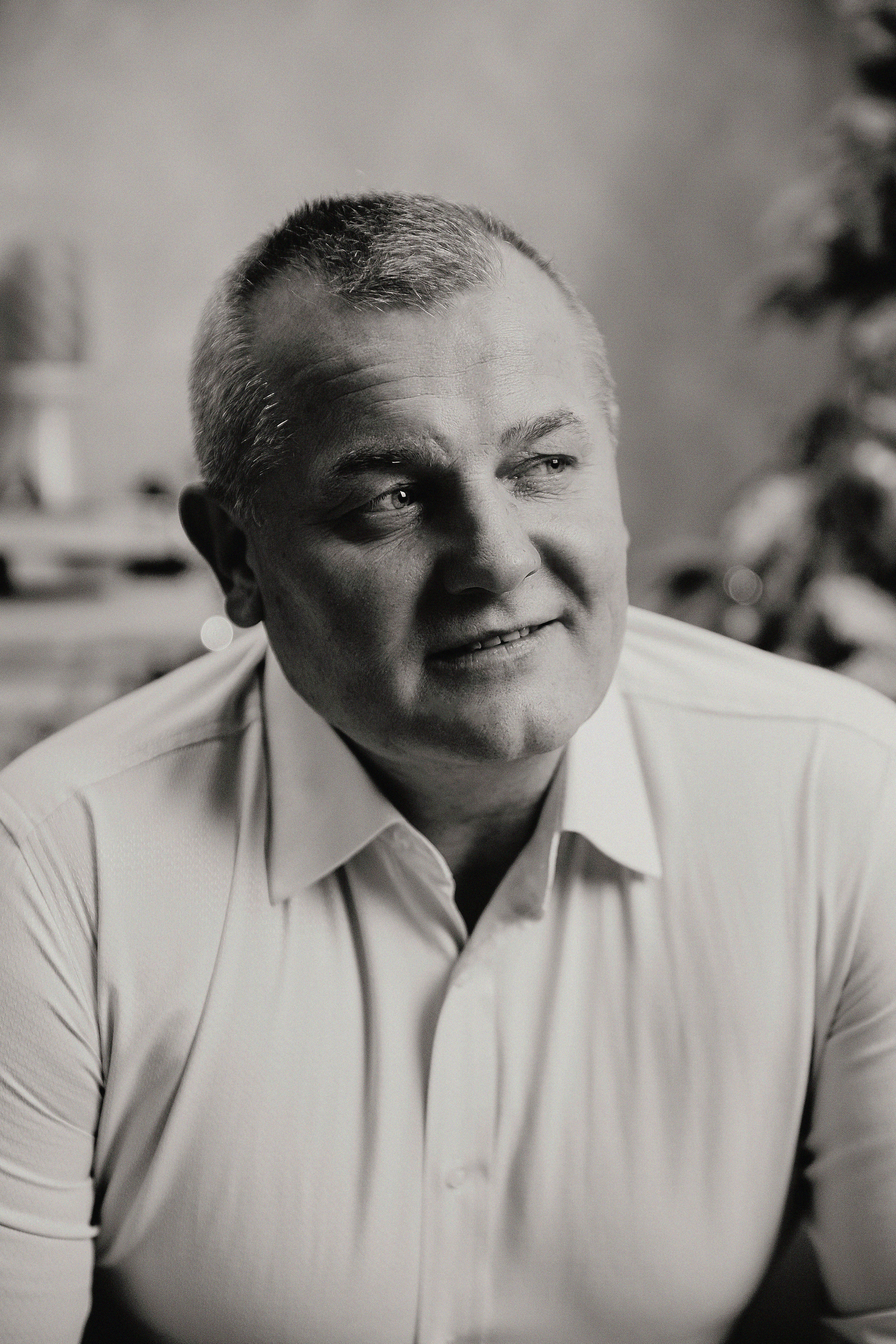 Семейная фотосессия в фотостудии Пространство. Свадебный, семейный и портретный фотограф в Алматы, Костанай