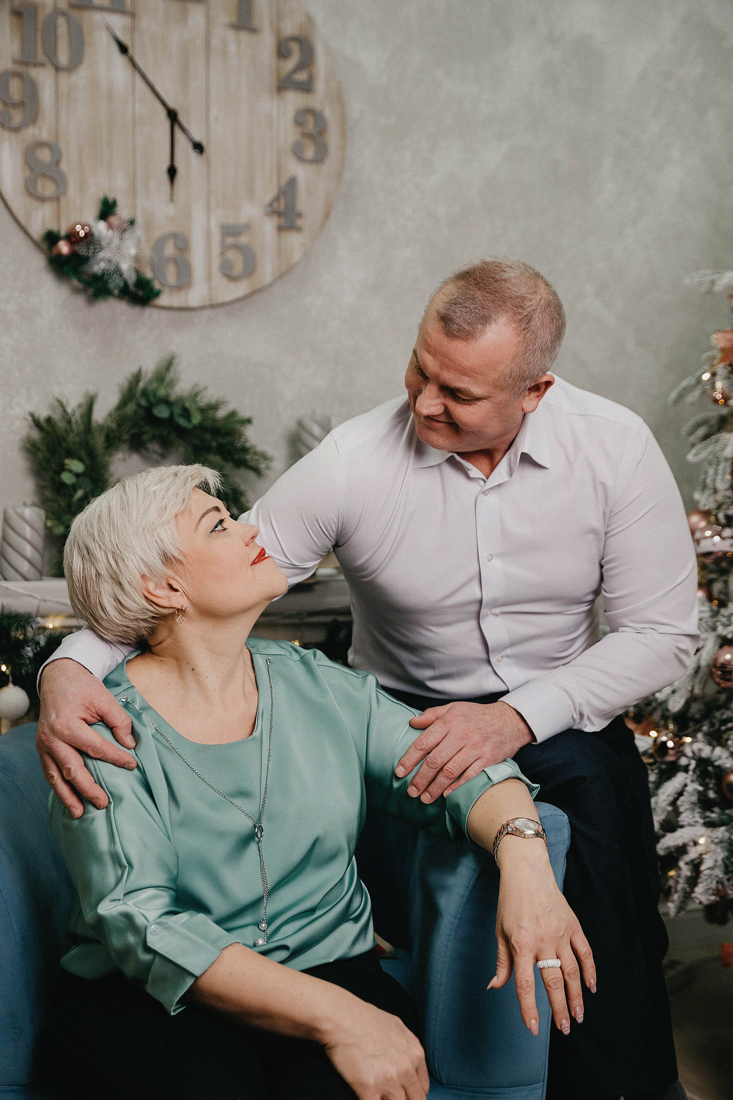 Семейная фотосессия в фотостудии Пространство. Свадебный, семейный и портретный фотограф в Алматы, Костанай