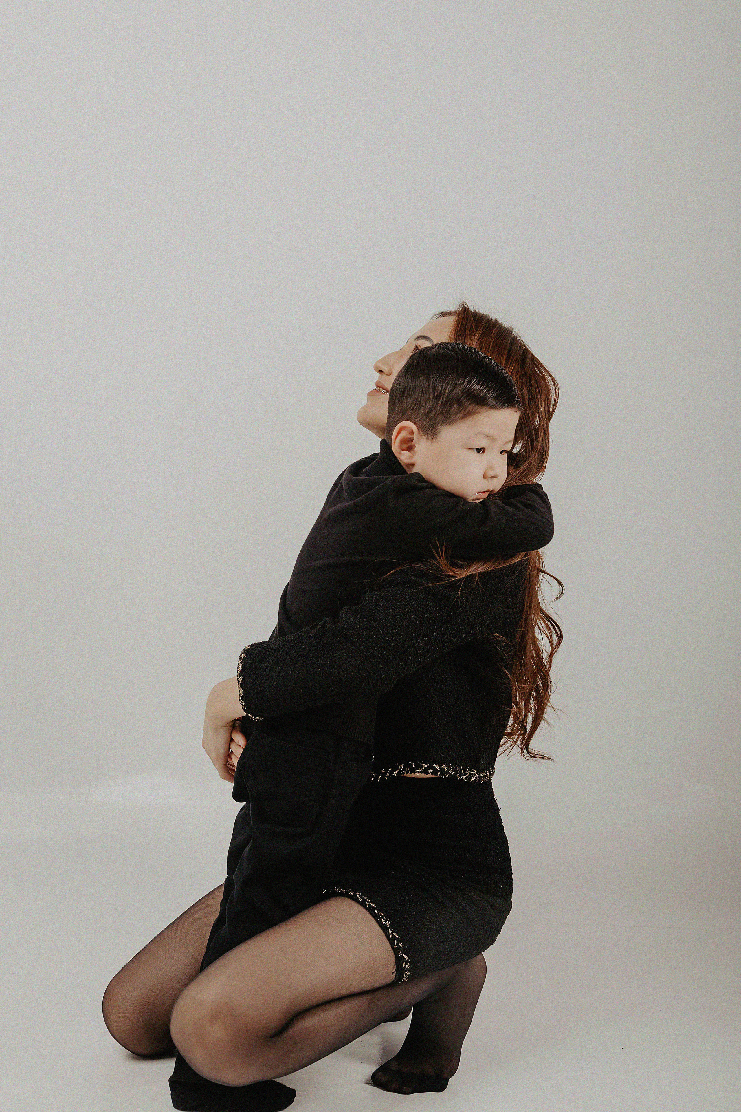 Фотосессия Ерке и Димаша в фотостудии Пространство. Свадебный, семейный и портретный фотограф в Алматы, Костанай