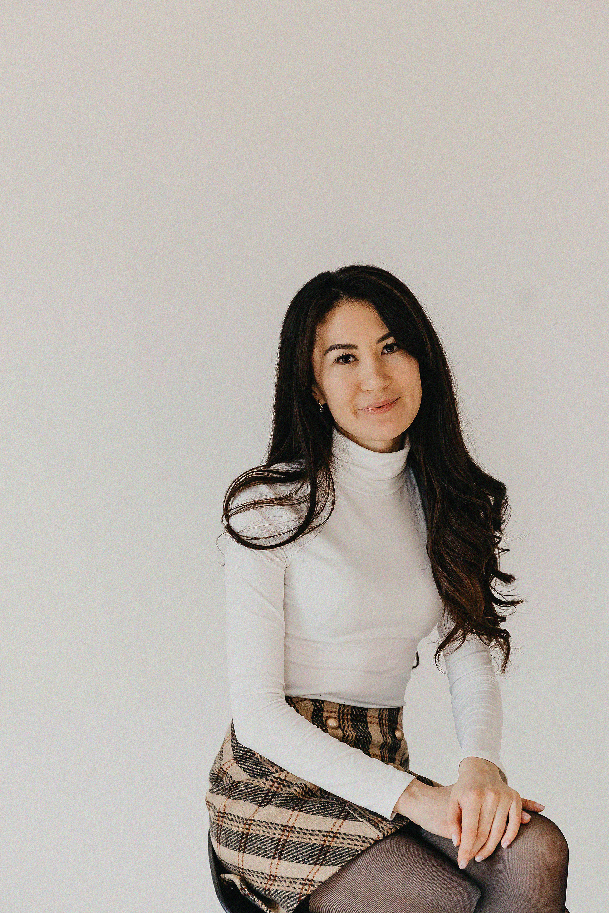 Фотосессия Замиры и Рамазана в фотостудии Пространство. Свадебный, семейный и портретный фотограф в Алматы, Костанай