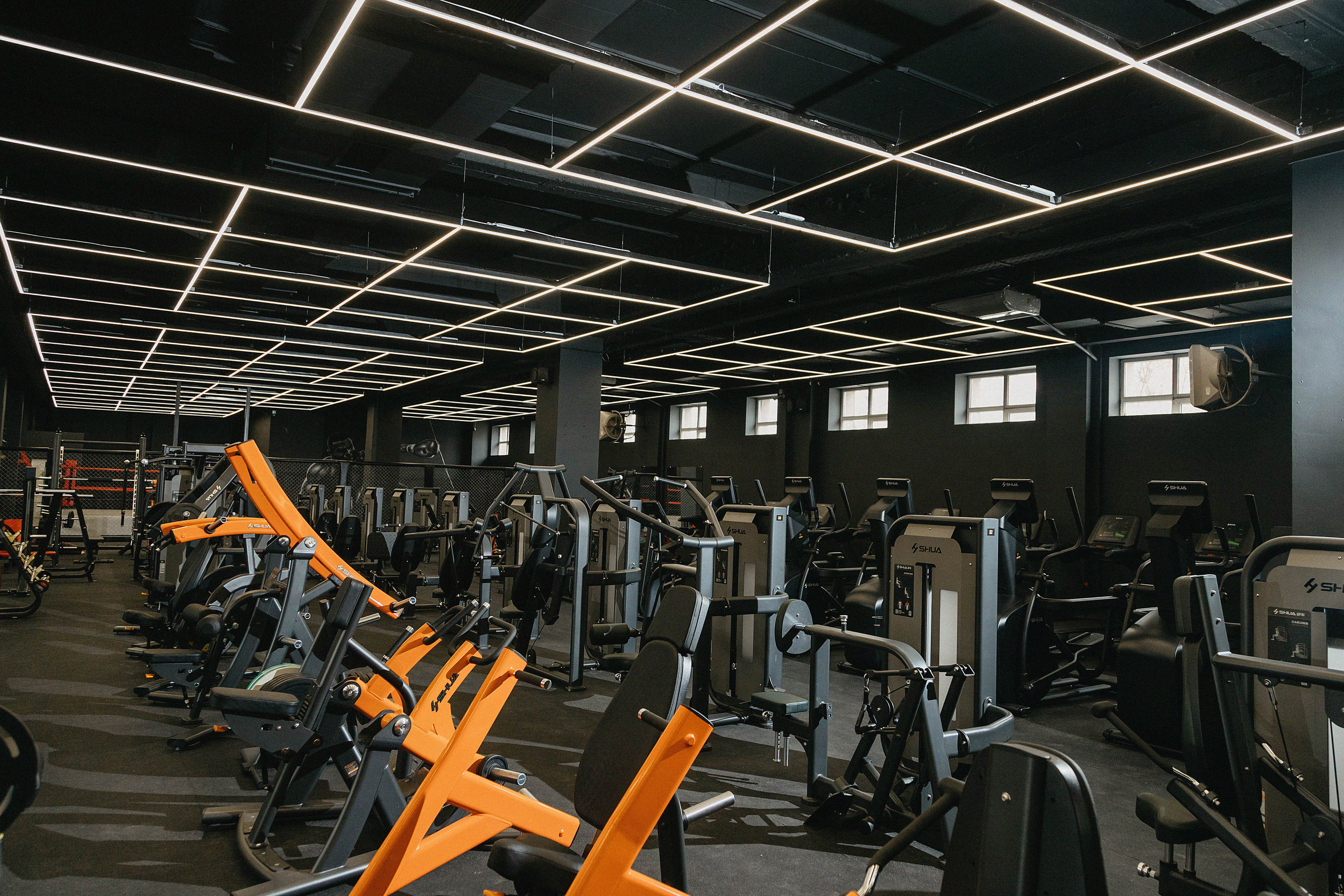 Открытие новой точки фитнес зала S89. Свадебный, семейный и портретный фотограф в Алматы, Костанай