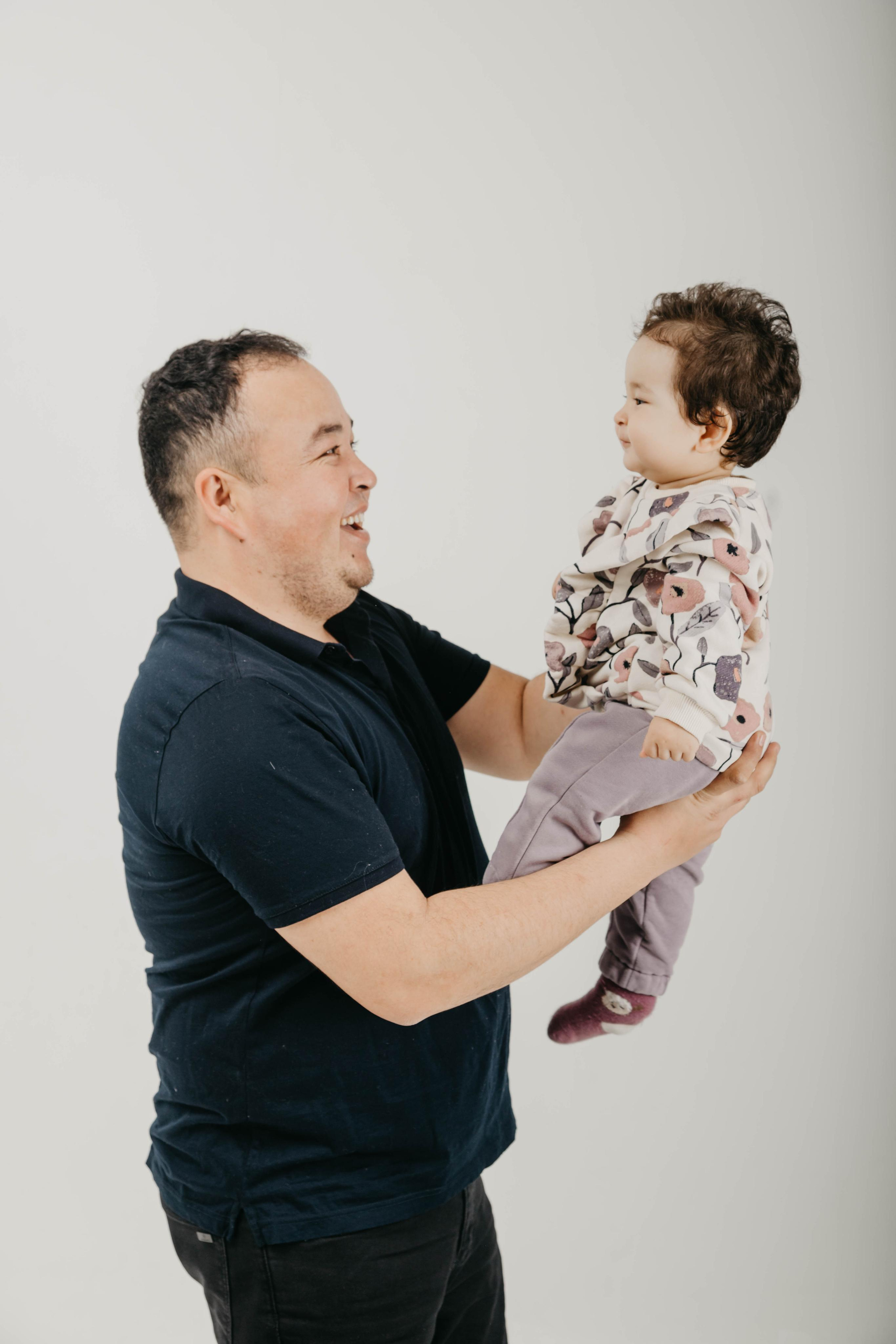 Семейная фотосессия Нурзата, Айшы и прицессы Айганым. Свадебный, семейный и портретный фотограф в Алматы, Костанай