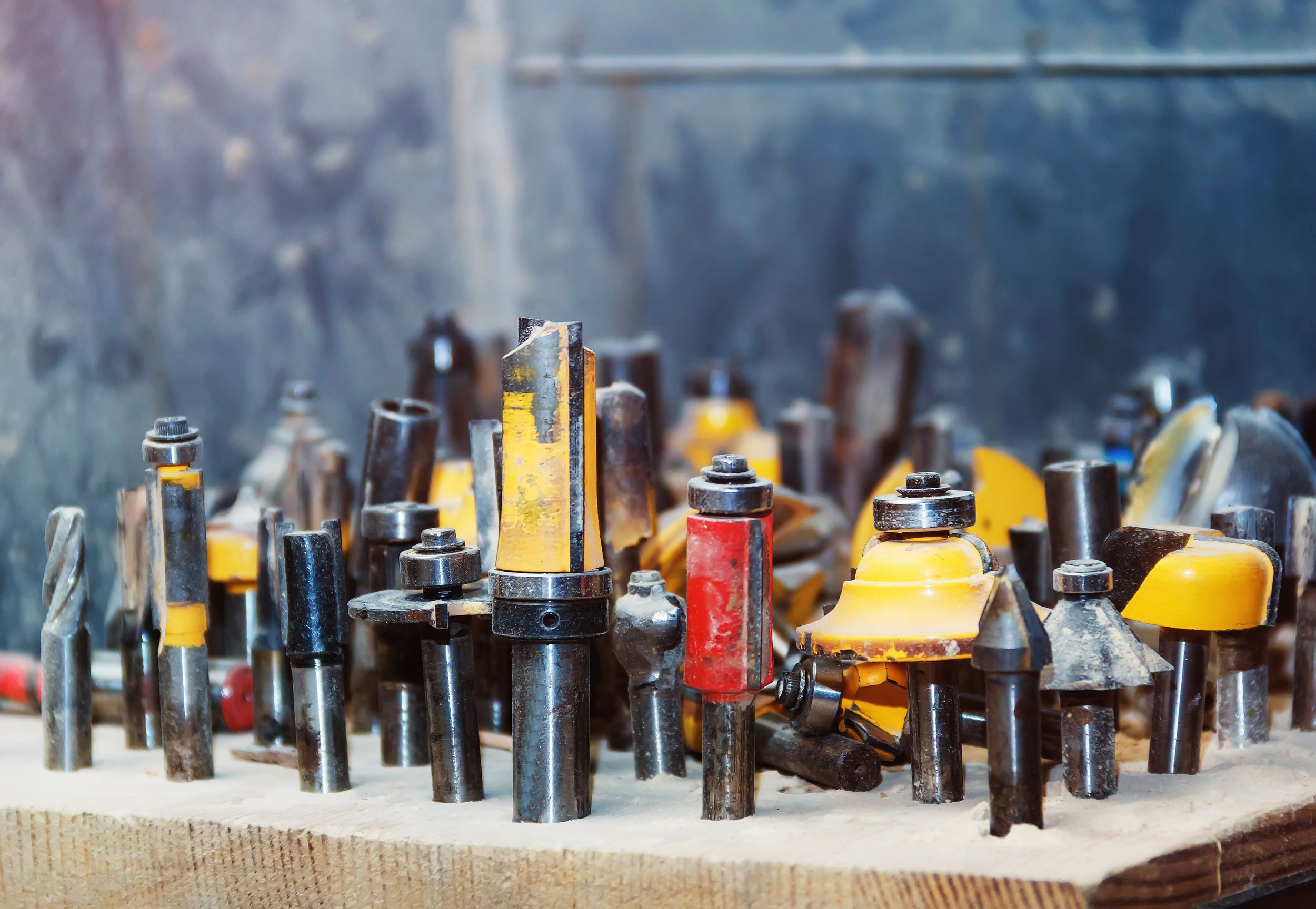 В столярной мастерской. Свадебный и семейный фотограф в Томске Максим Бейков