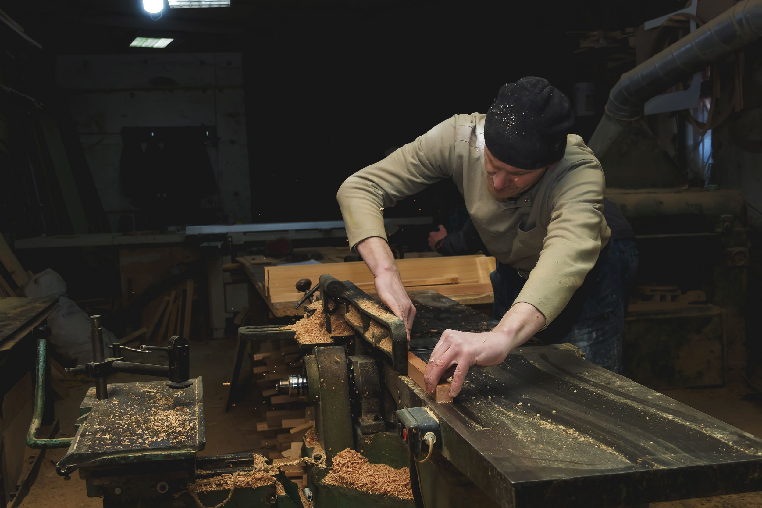 В столярной мастерской. Свадебный и семейный фотограф в Томске Максим Бейков