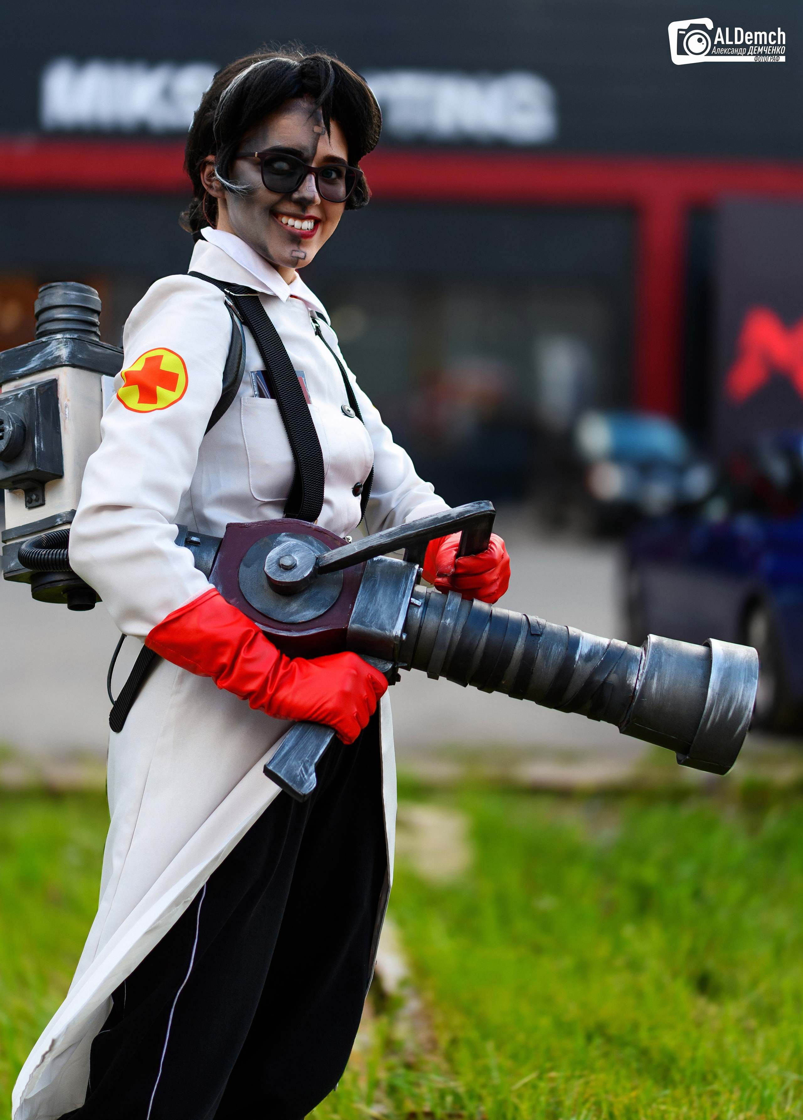 Team Fortress 2 картинки персонажей игры и косплей фото