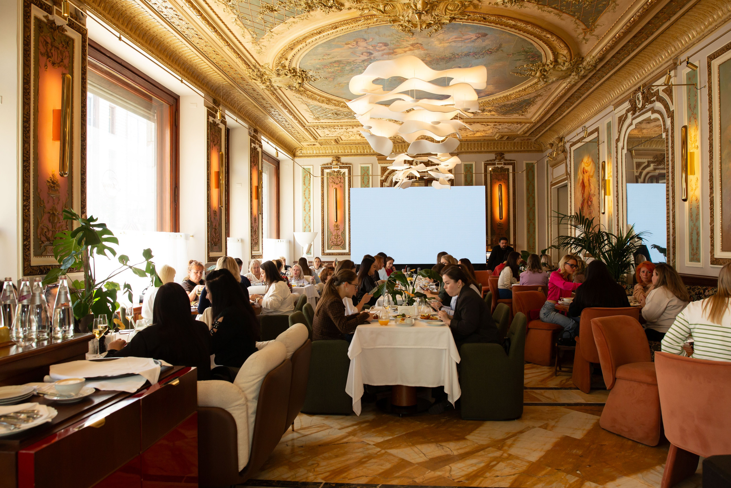 Бизнес-завтрак ресторан Savoy. Семейный и детский фотограф Анна Петракова