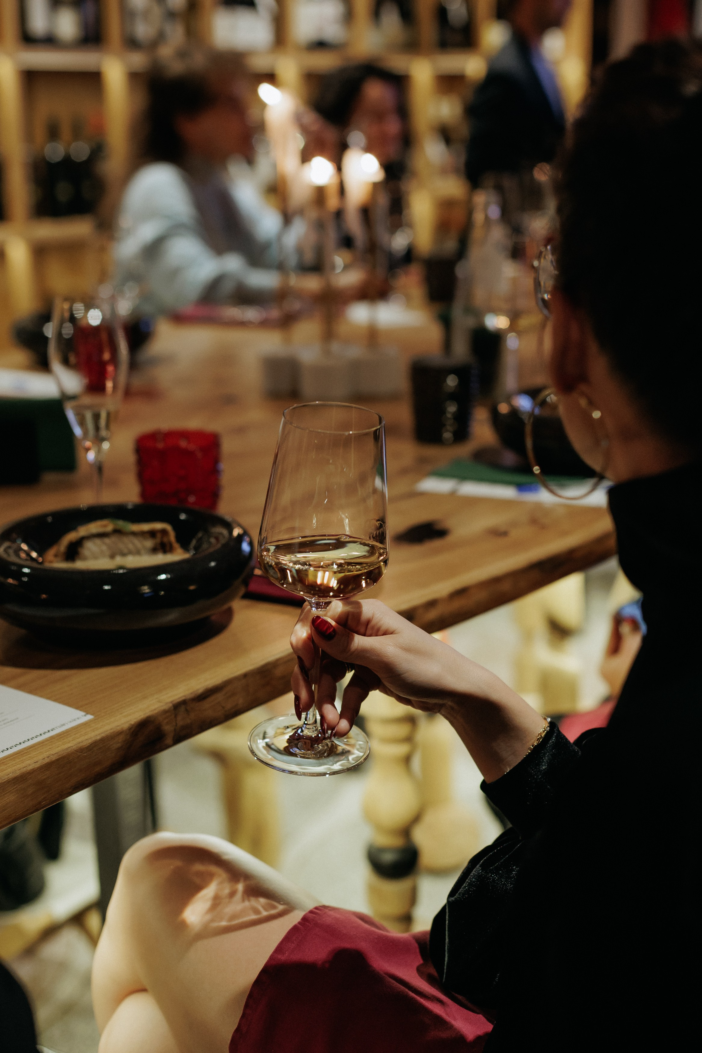 MAIN WINE x DPTRADE. СВОИ. ФОТООТЧЕТЫ-СОБЫТИЯ-МЕСТА