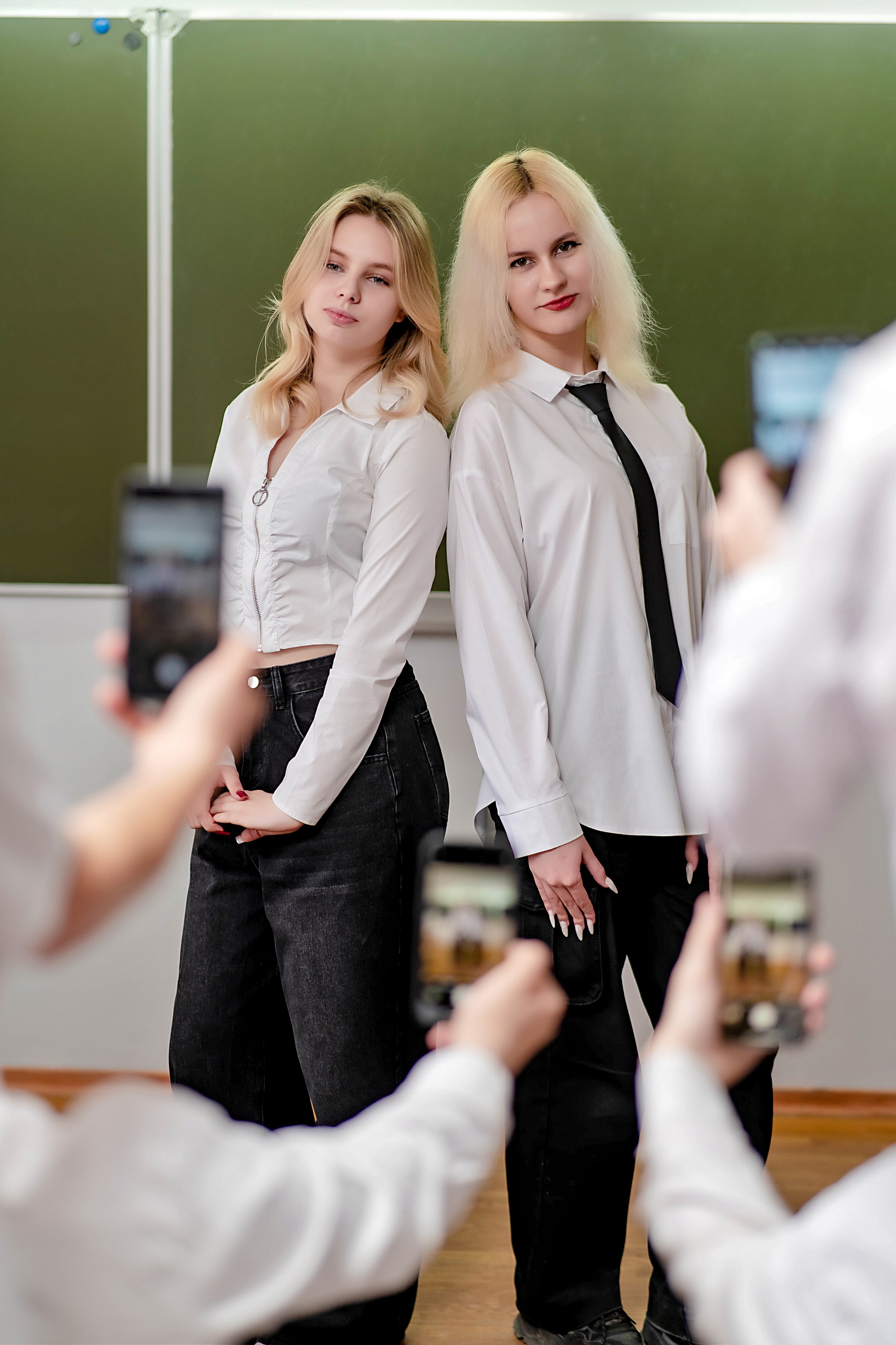 Выпускные (школьные) альбомы (книги) в Ростове-на-Дону. Современные Выпускные Альбомы в Ростове-на-Дону