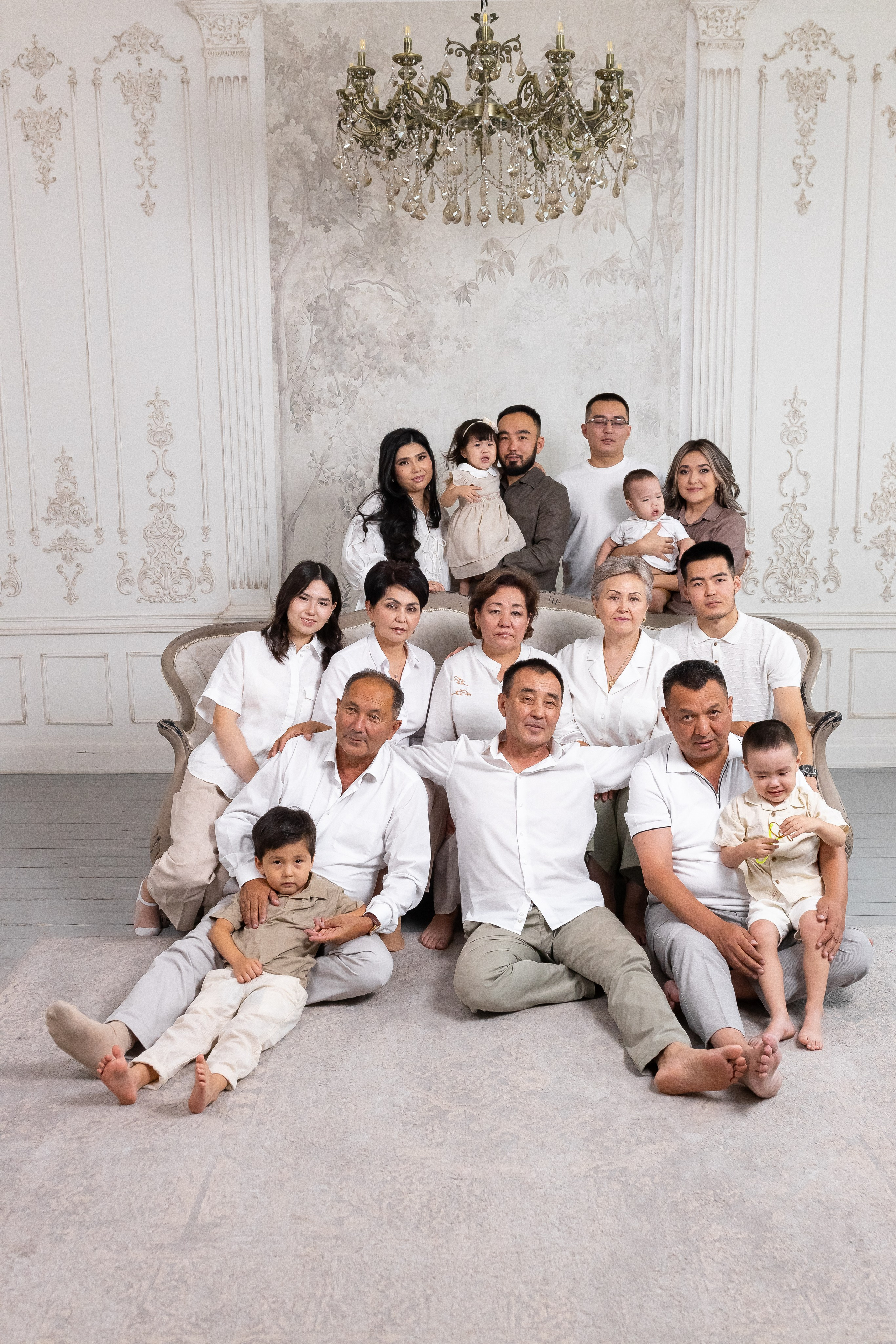 Семейная фотосессия в Алматы. MIKHAIL VASSILYEV — Свадебный и Репортажный фотограф в Алматы