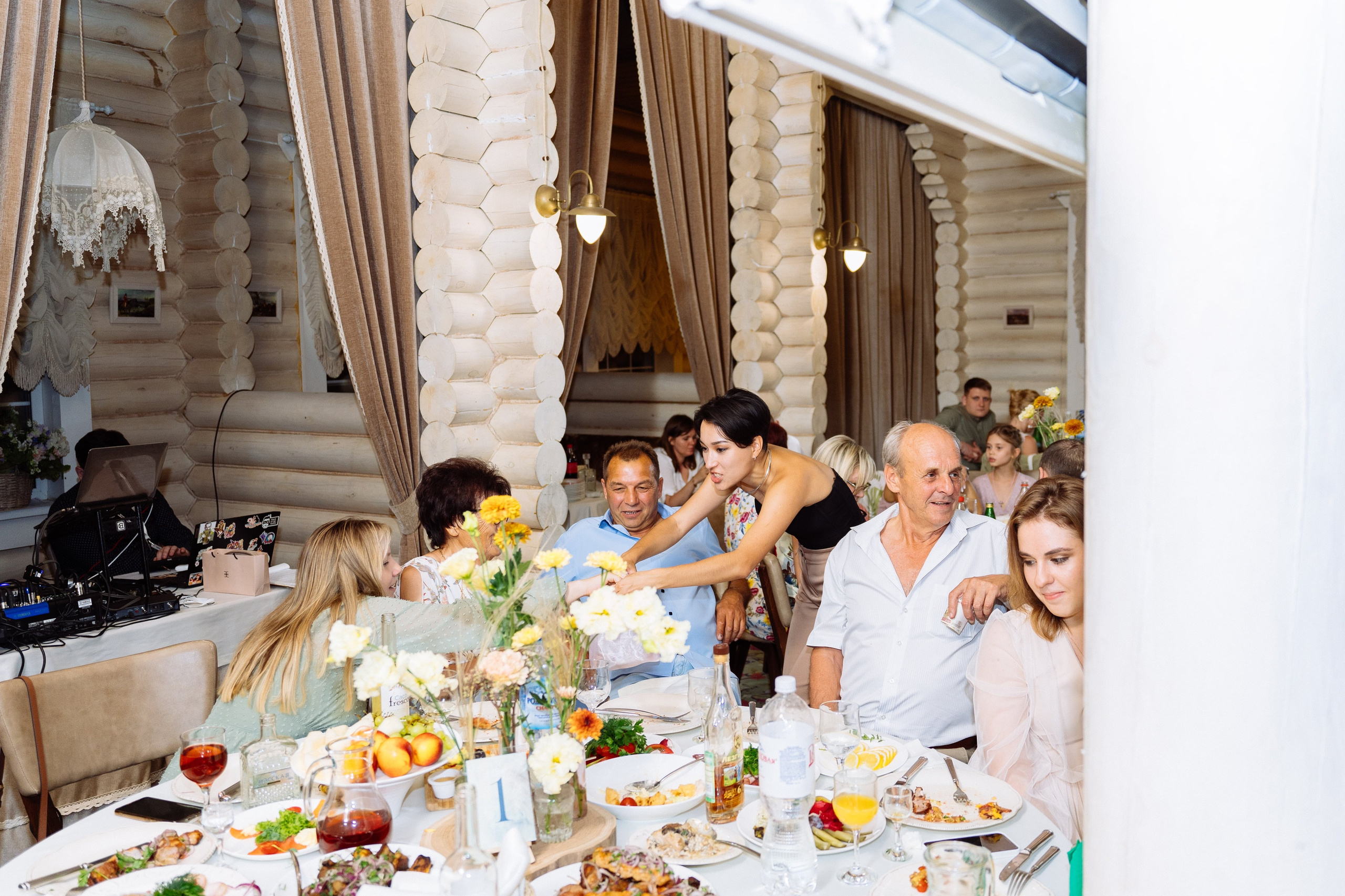 Свадьба Олега и Виктории в клубе «Ближняя дача»