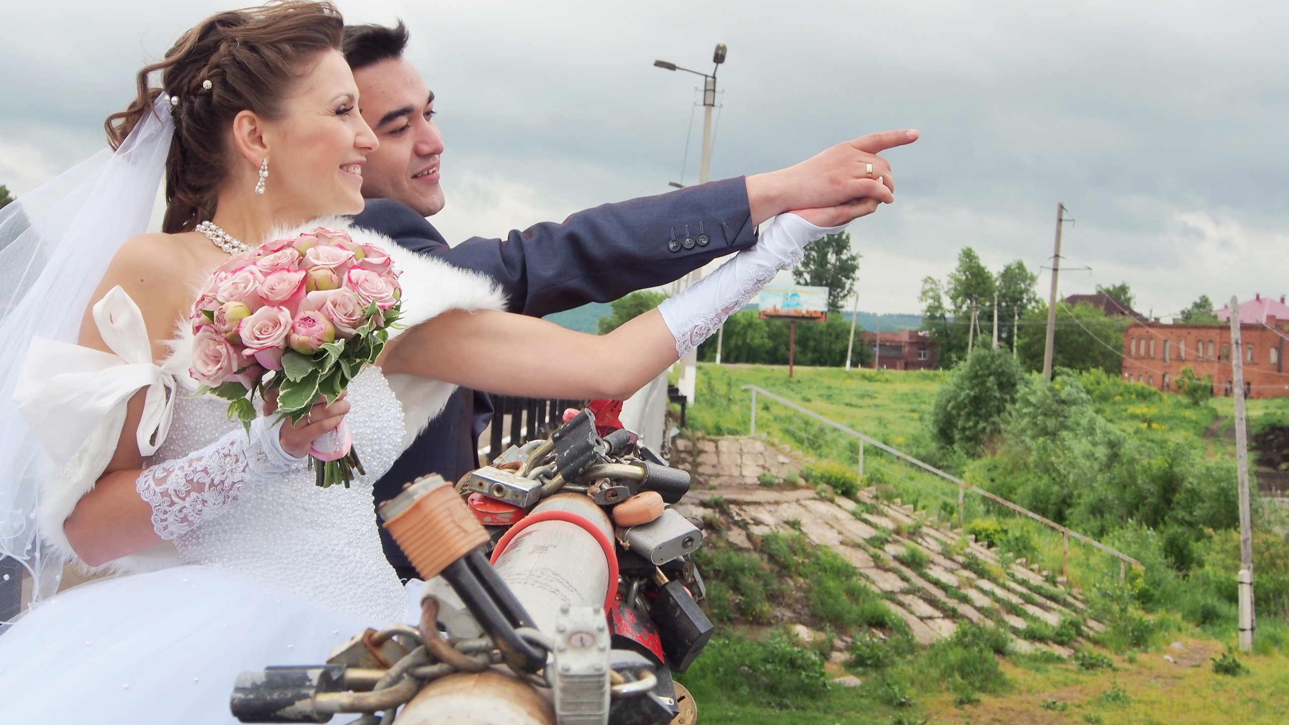 Свадебный и семейный фотограф, видеограф. Живу в городе Нефтекамске, Б
