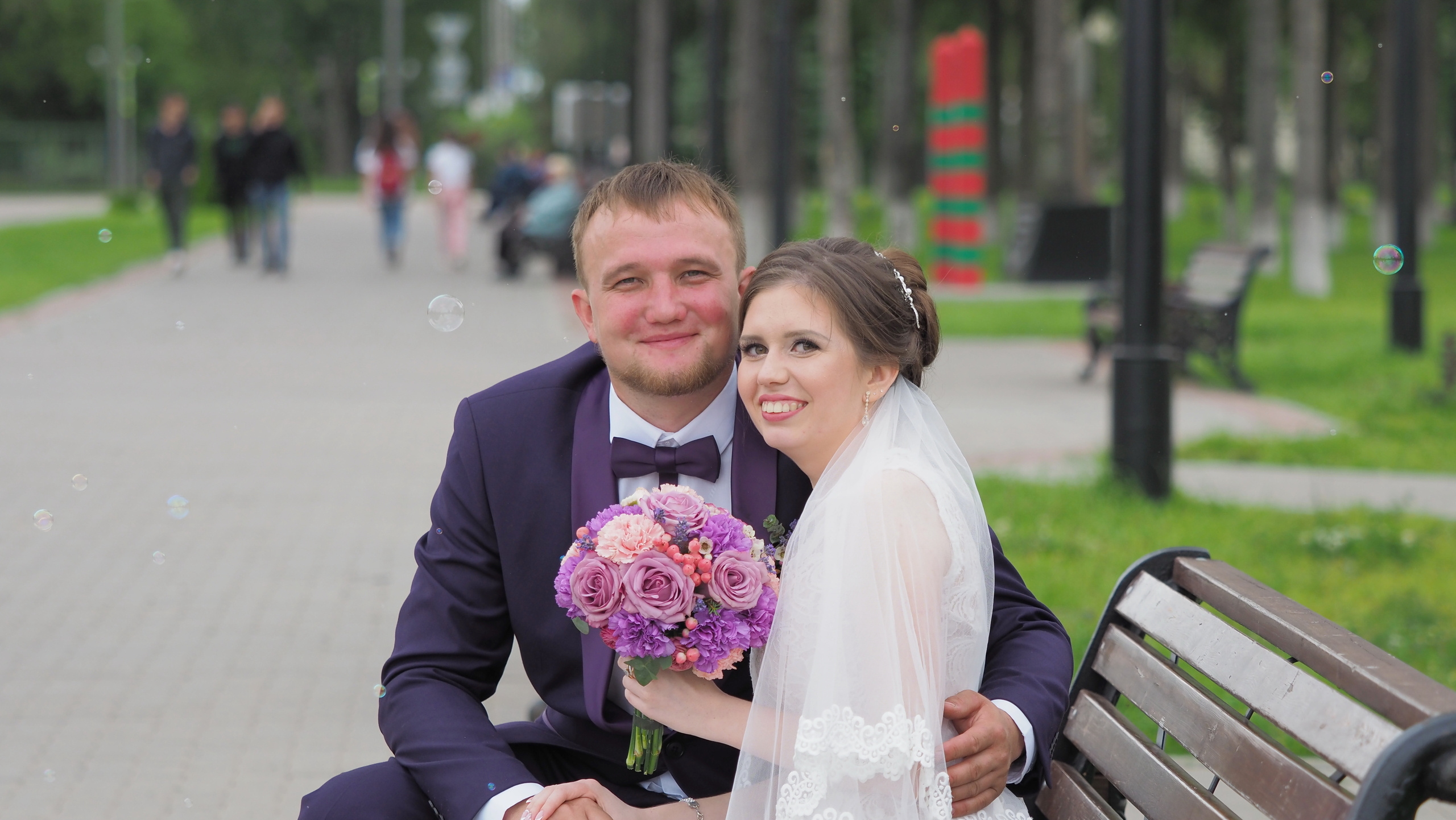 Свадебный и семейный фотограф, видеограф. Живу в городе Нефтекамске, Б