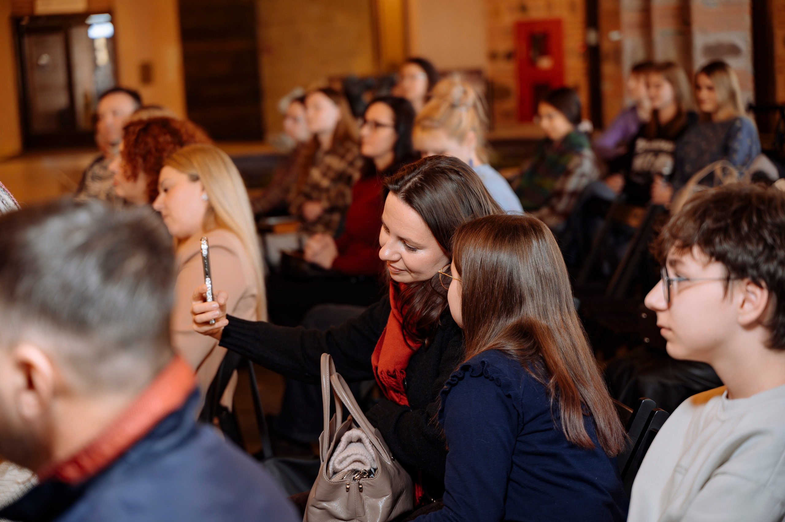 ФАН встреча участников проекта FACTOR.BY: Ибрагима Карасова и Шамхала Хачатуряна. Фотограф Беларусь — Ольга Шаповалова (Жардецкая)