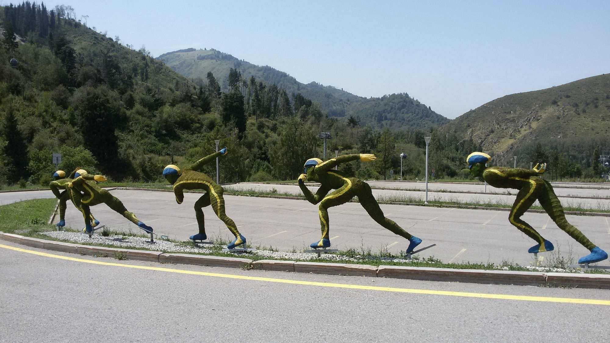 Высокогорный каток Медео (Медеу) в Алматы — легендарная ледовая арена