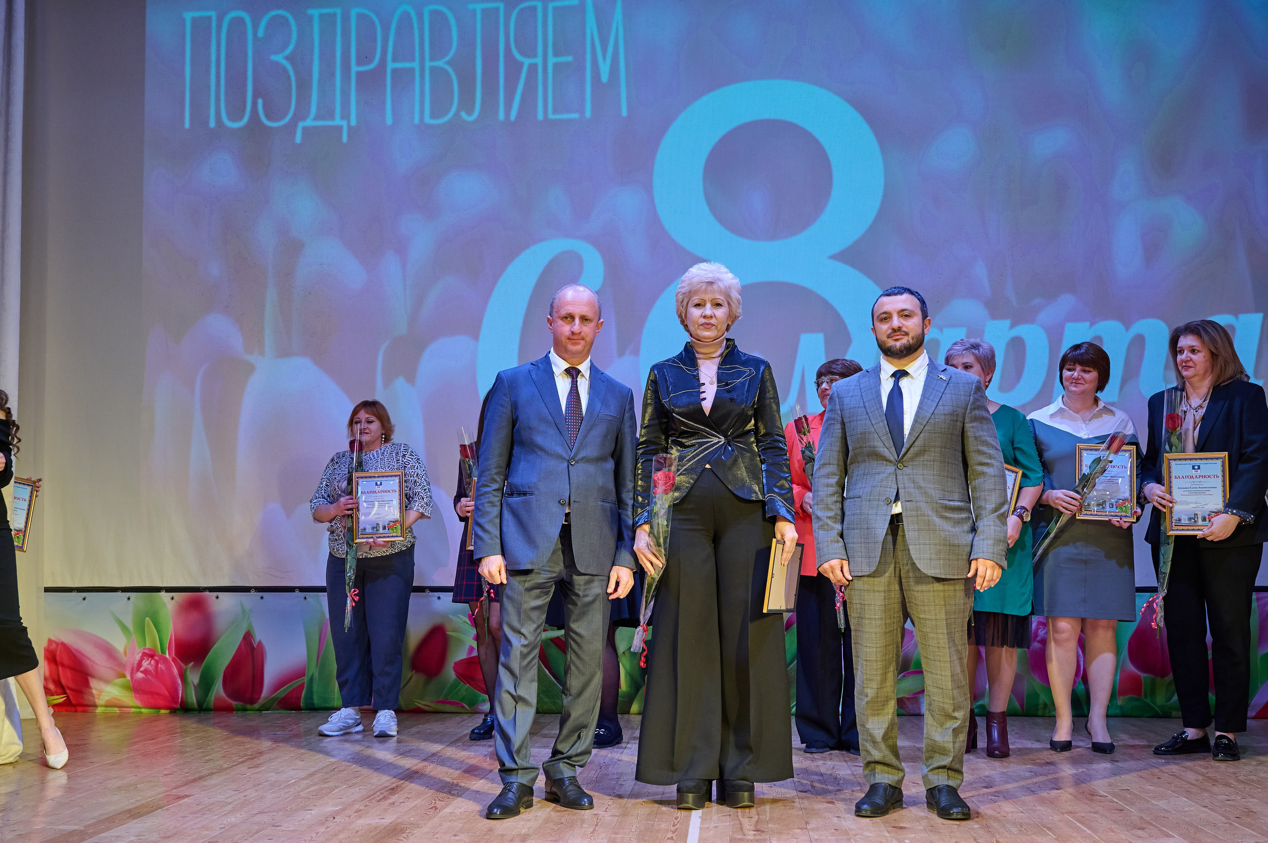 8 марта Кабардинка. Жизнь курорта Кабардинка в фотографиях