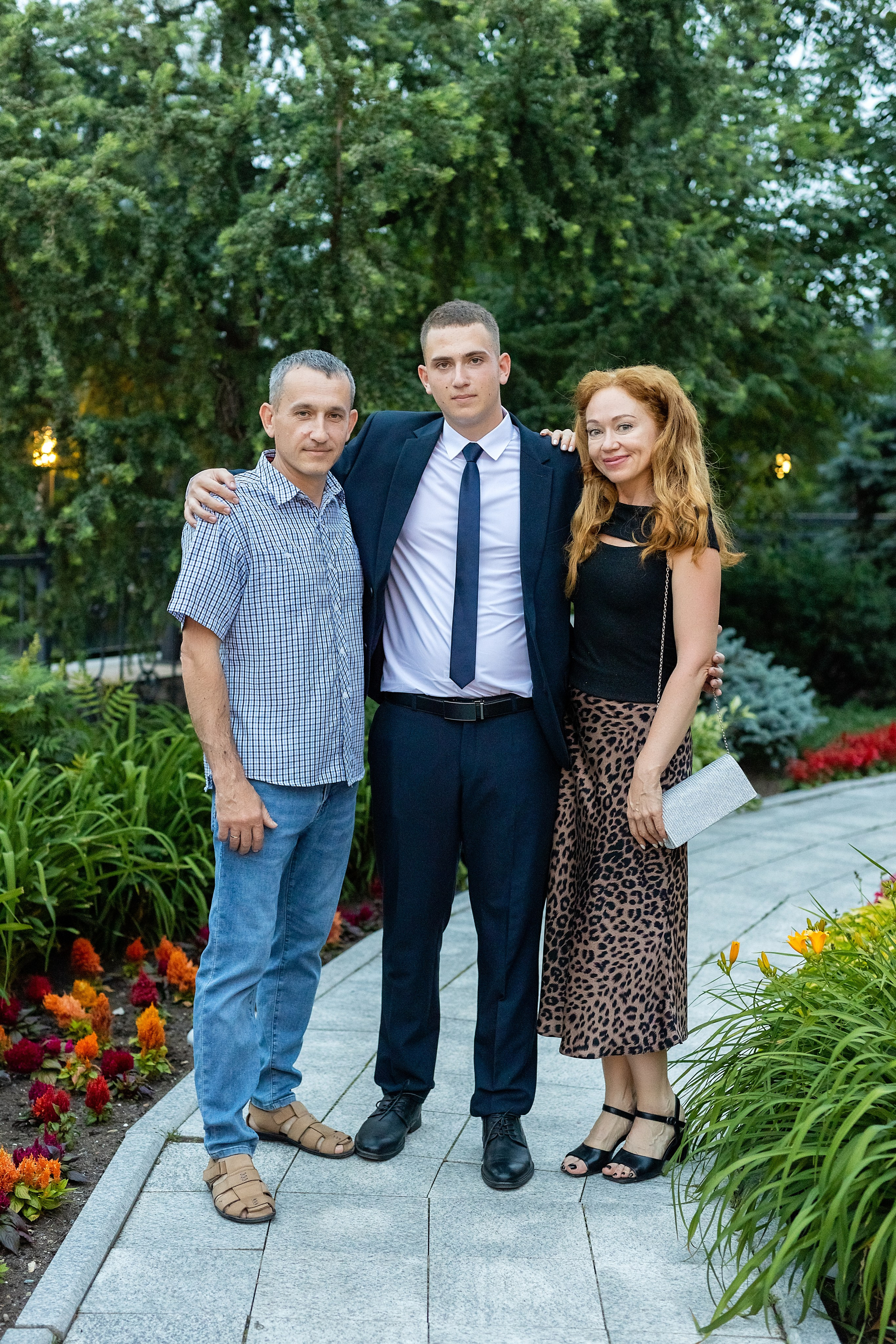 Выпускной. Школа 22, 11 класс. Стильный выпускной альбом Владивосток фотограф Вероника Мигачева