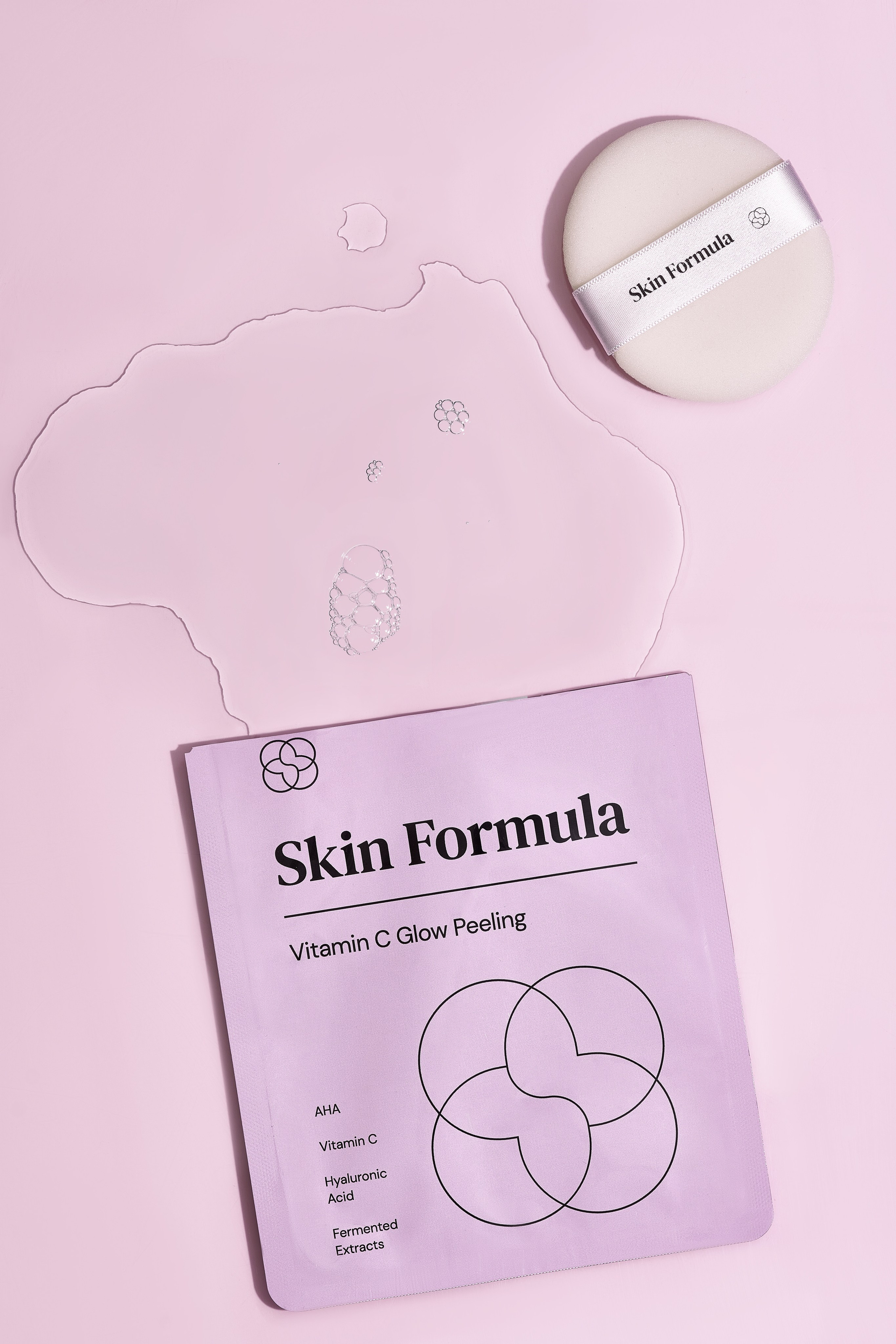 Пилинг для лица со спонжем и разлитой текстурой