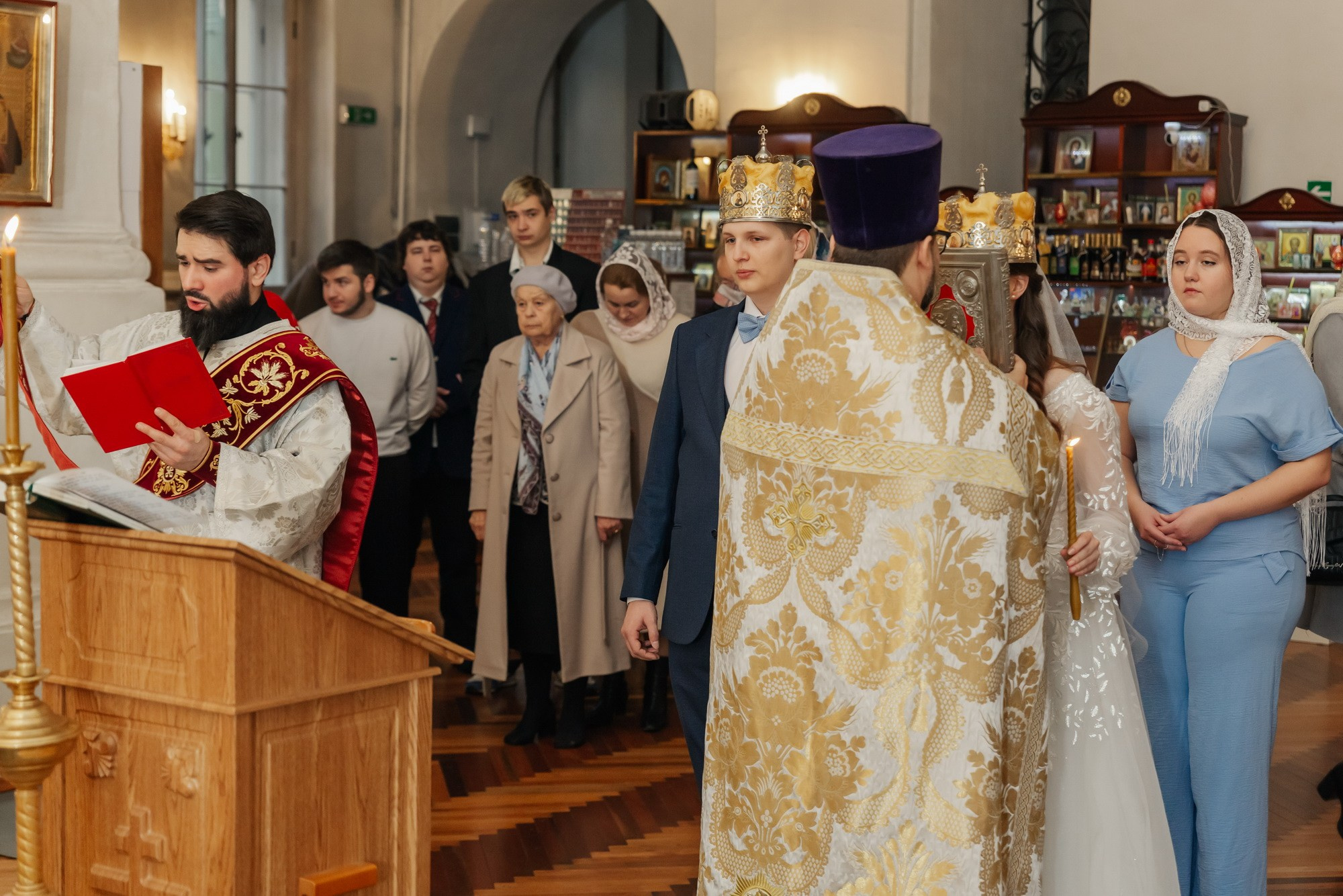 Венчание Храм Покрова Пресвятой Богородицы на Боровой, где провести камерное венчание, стоимость венчания в Венчание Храм Покрова Пресвятой Богородицы на Боровой СПб, лучшие церкви для венчания