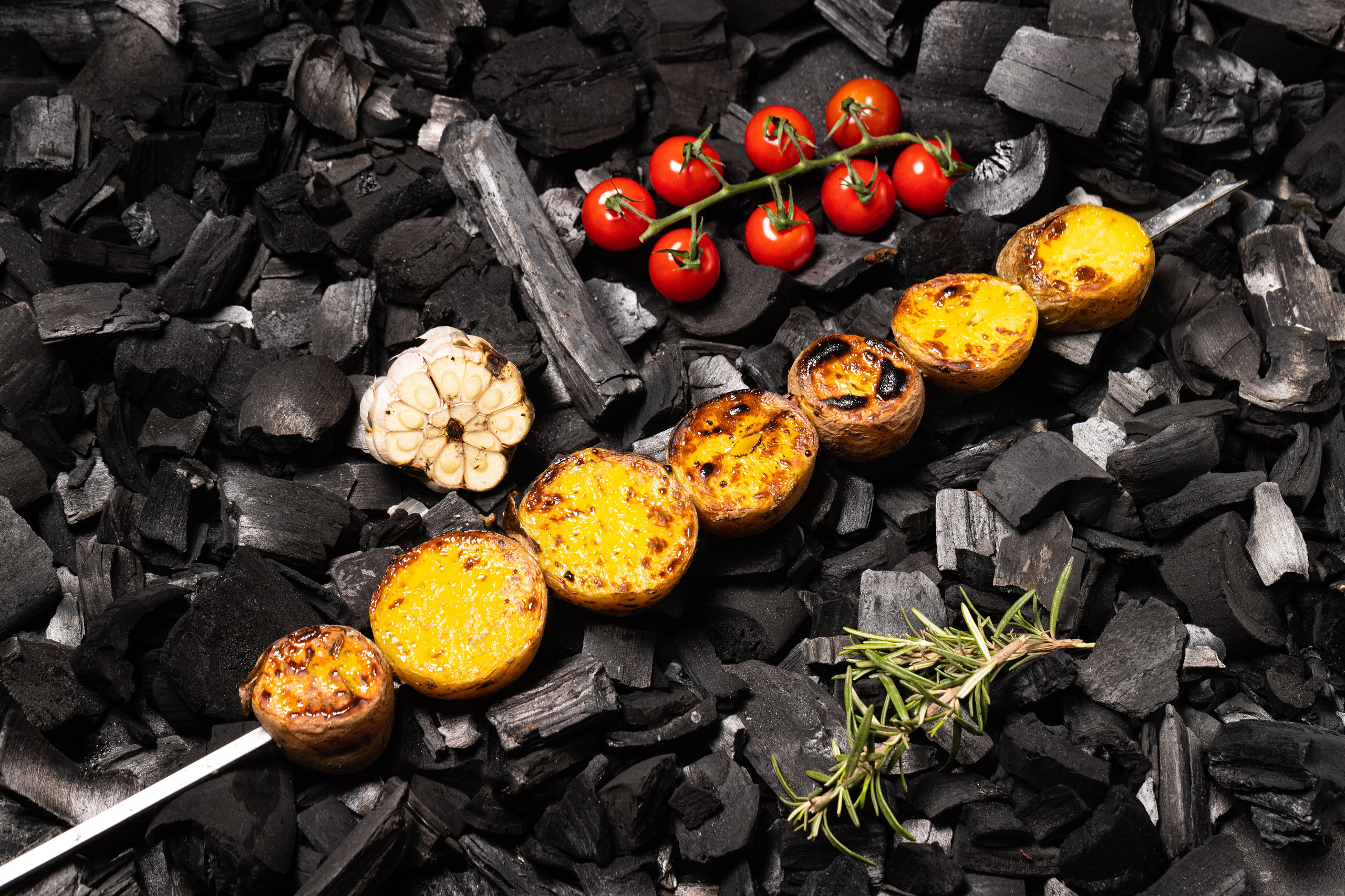 Стилизация фотографии для меню картошки на углях