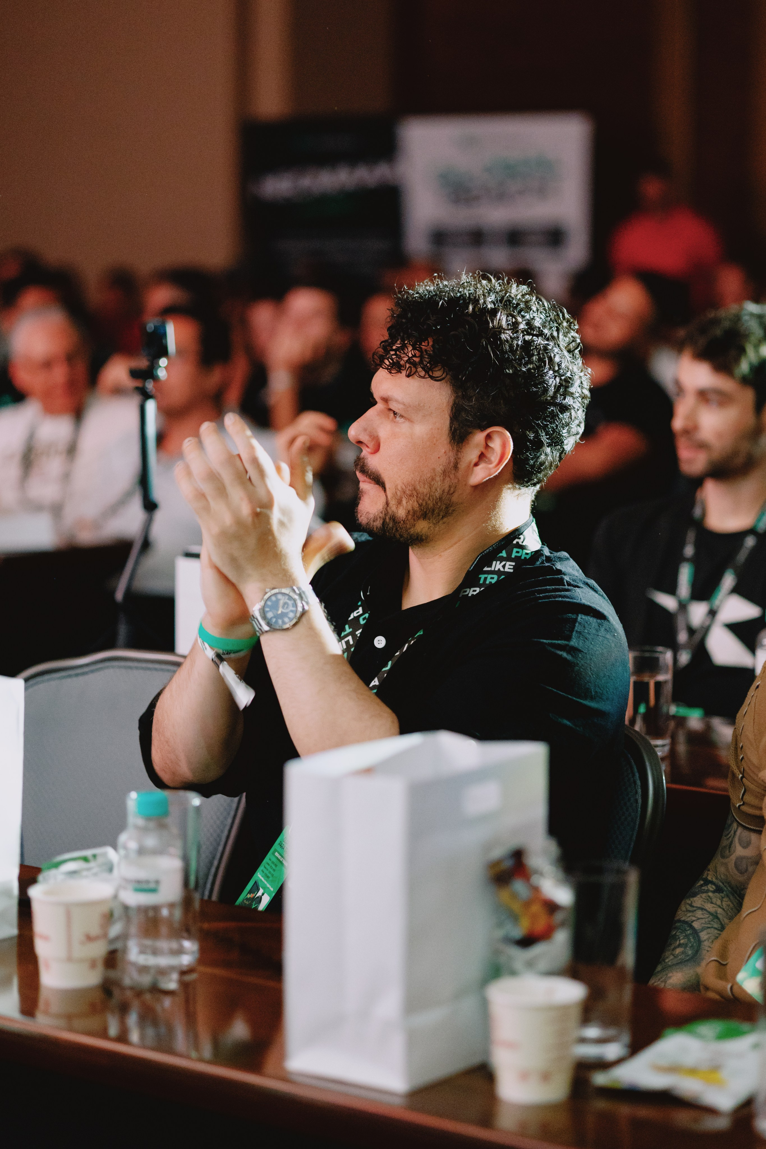 TRADERS DAY By NeomAAA Medellin. NeomAAA Funds Gallery