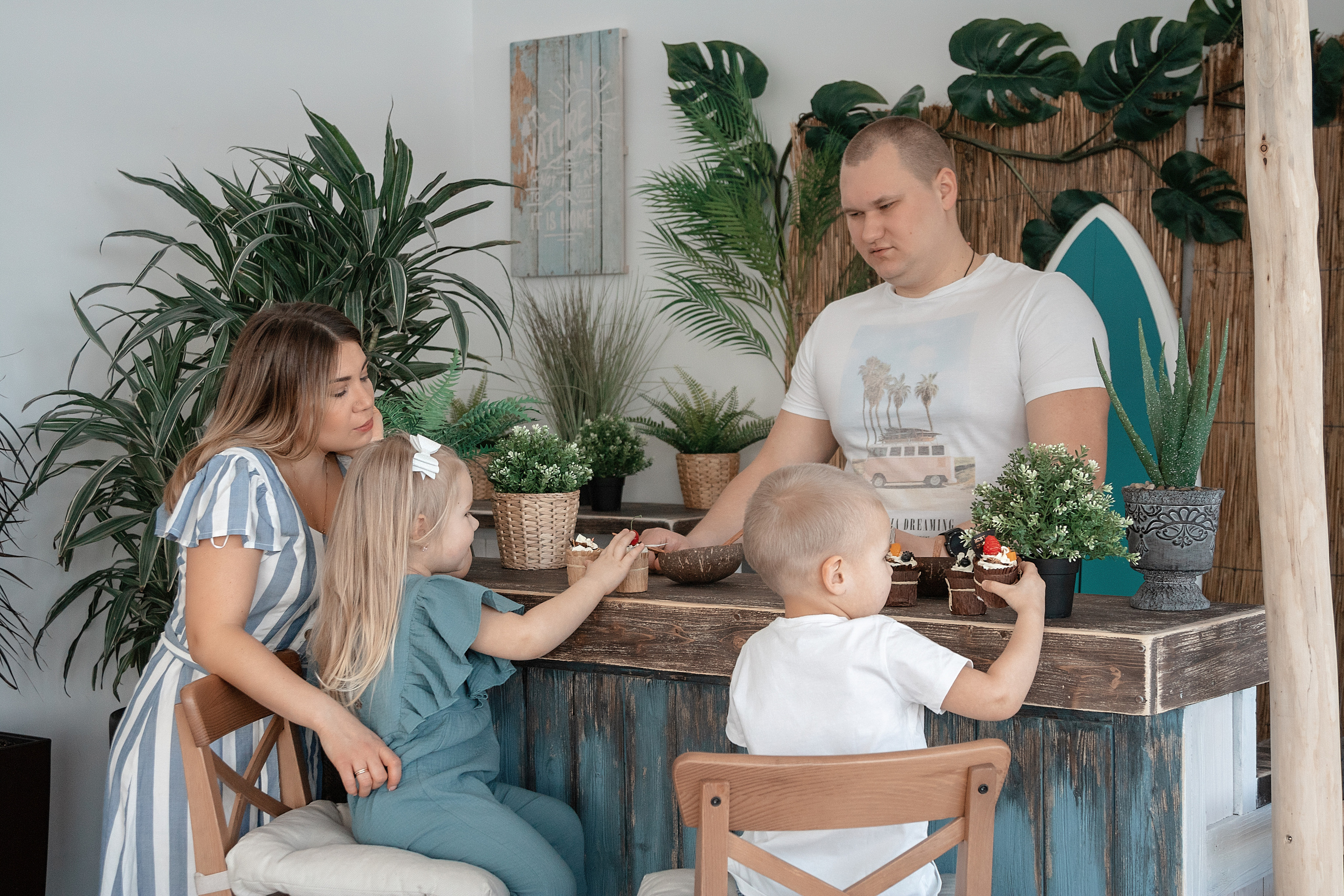 Студийная съёмка для семьи с двойняшками. Балетный фотограф в Москве Галина Молчанова