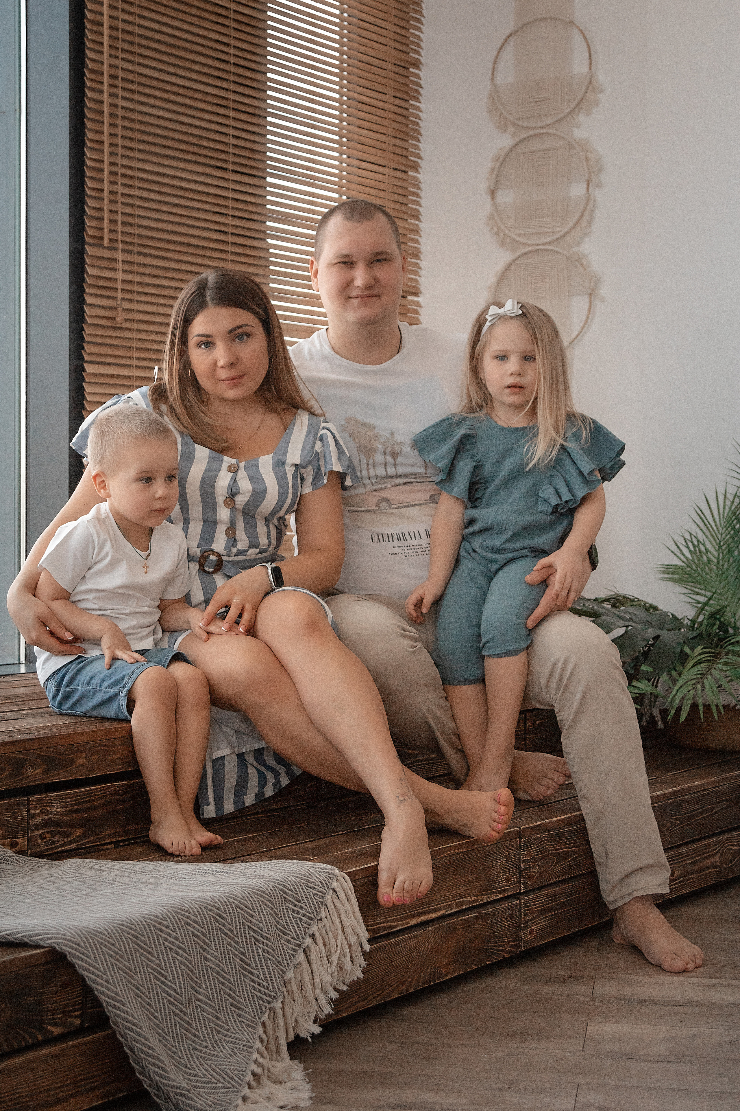 Студийная съёмка для семьи с двойняшками. Балетный фотограф в Москве Галина Молчанова