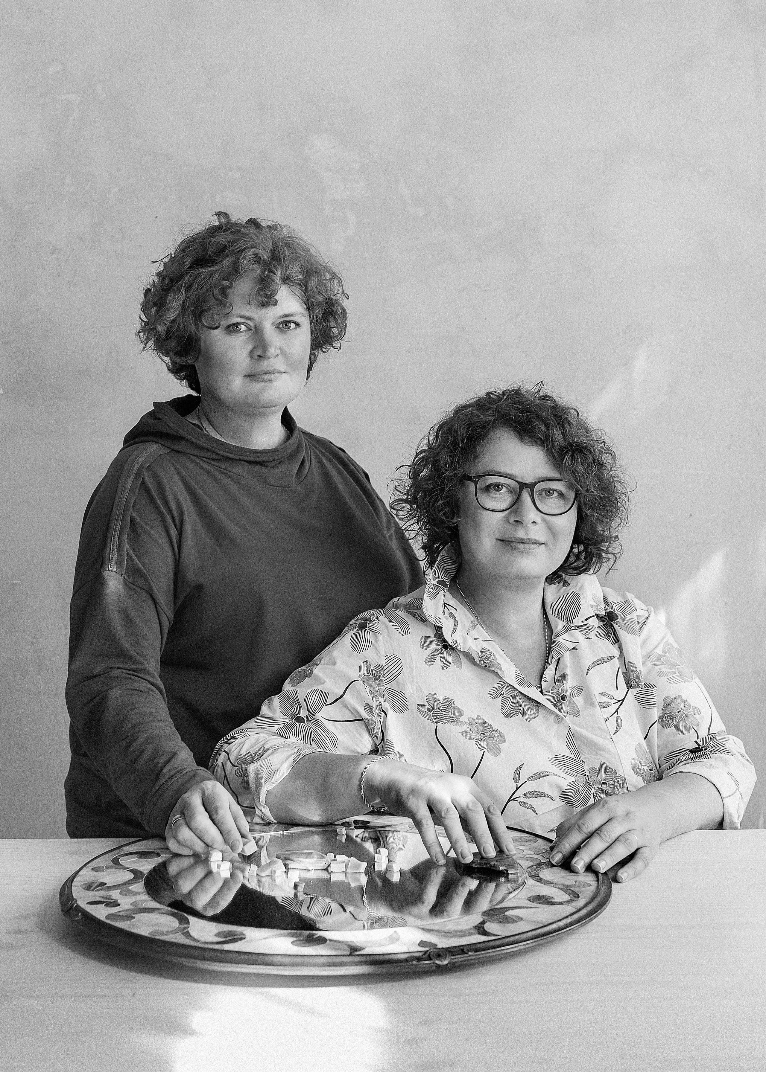 Портреты. Elena Anosova is an award-winning visual artist