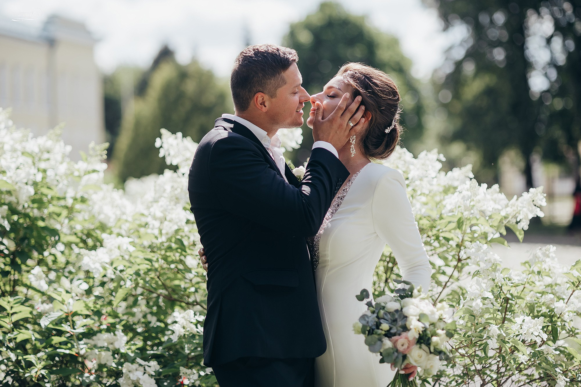 Свадебная фотосессия красивой пары. Свадебный фотограф в Дубне Алексей Фонарёв