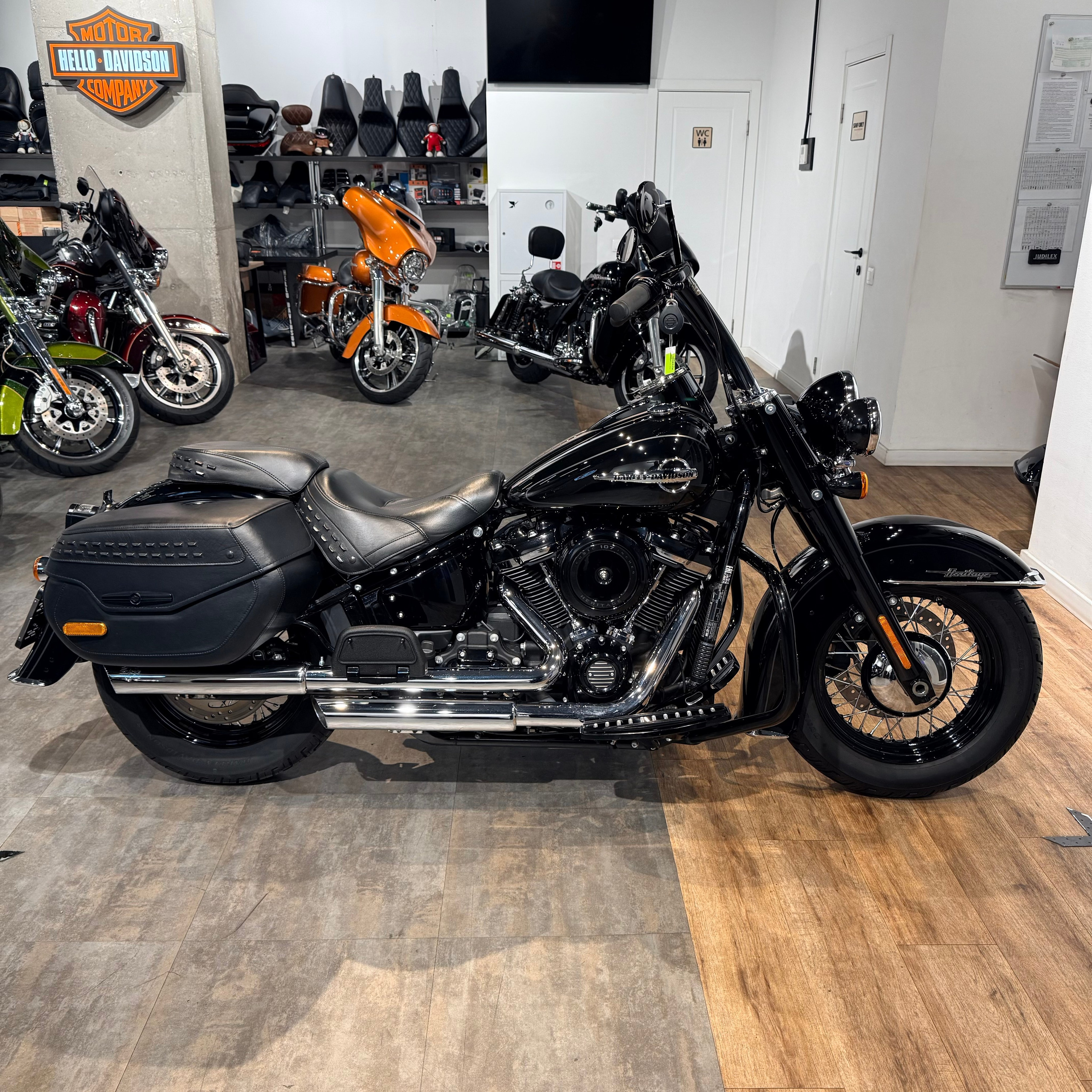 2018 Heritage 107 Black Bagger (VIN *5HD*4774). Hello Davidson, Москва. Только хорошие мотоциклы…