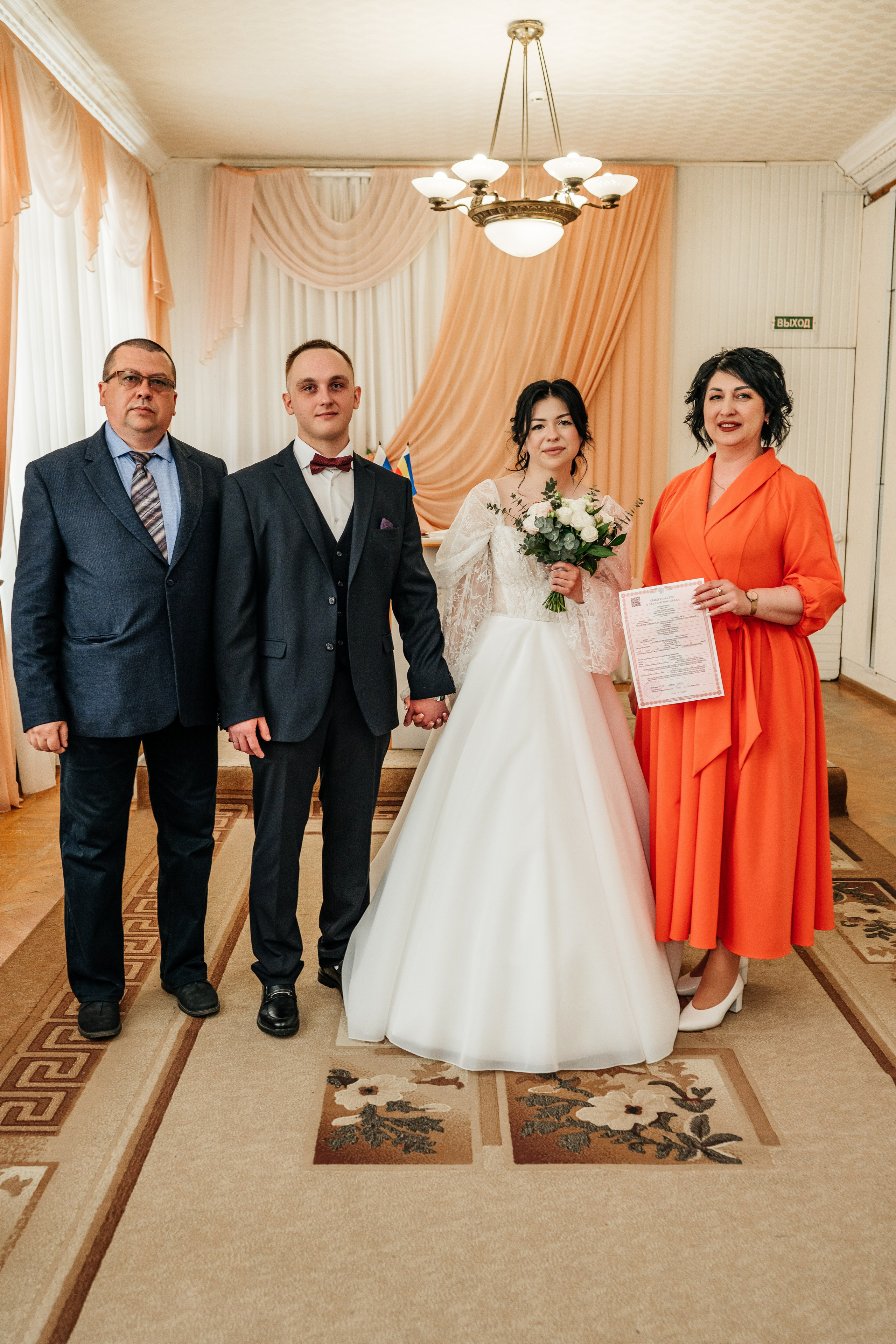 Вика и Артём. 24.04.2025. Фотограф в Каменске-Шахтинском Ольга Сагал