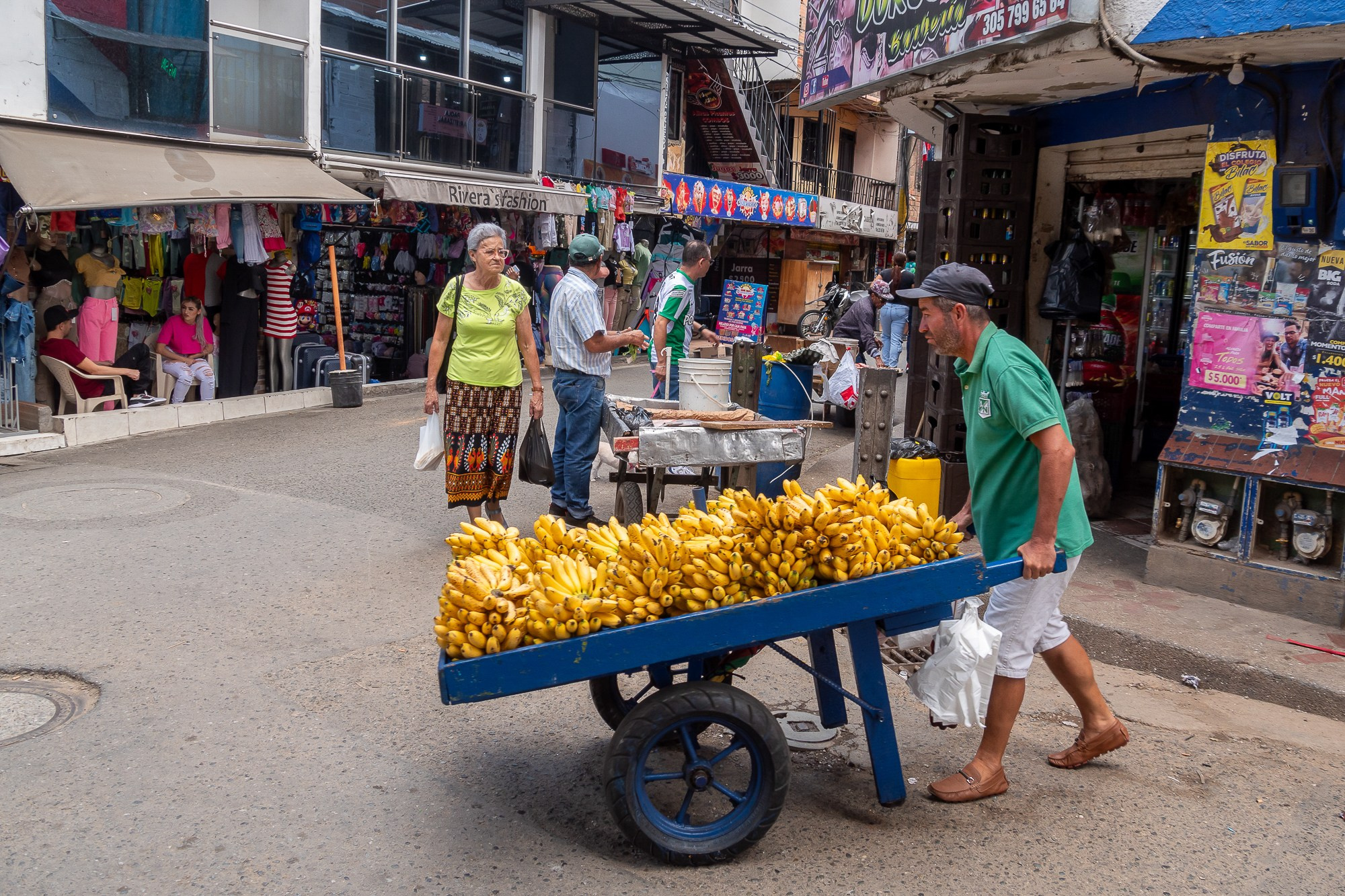 Колумбия Медельин. Colombia Medellin. Фотограф Алексей Скоробогатько