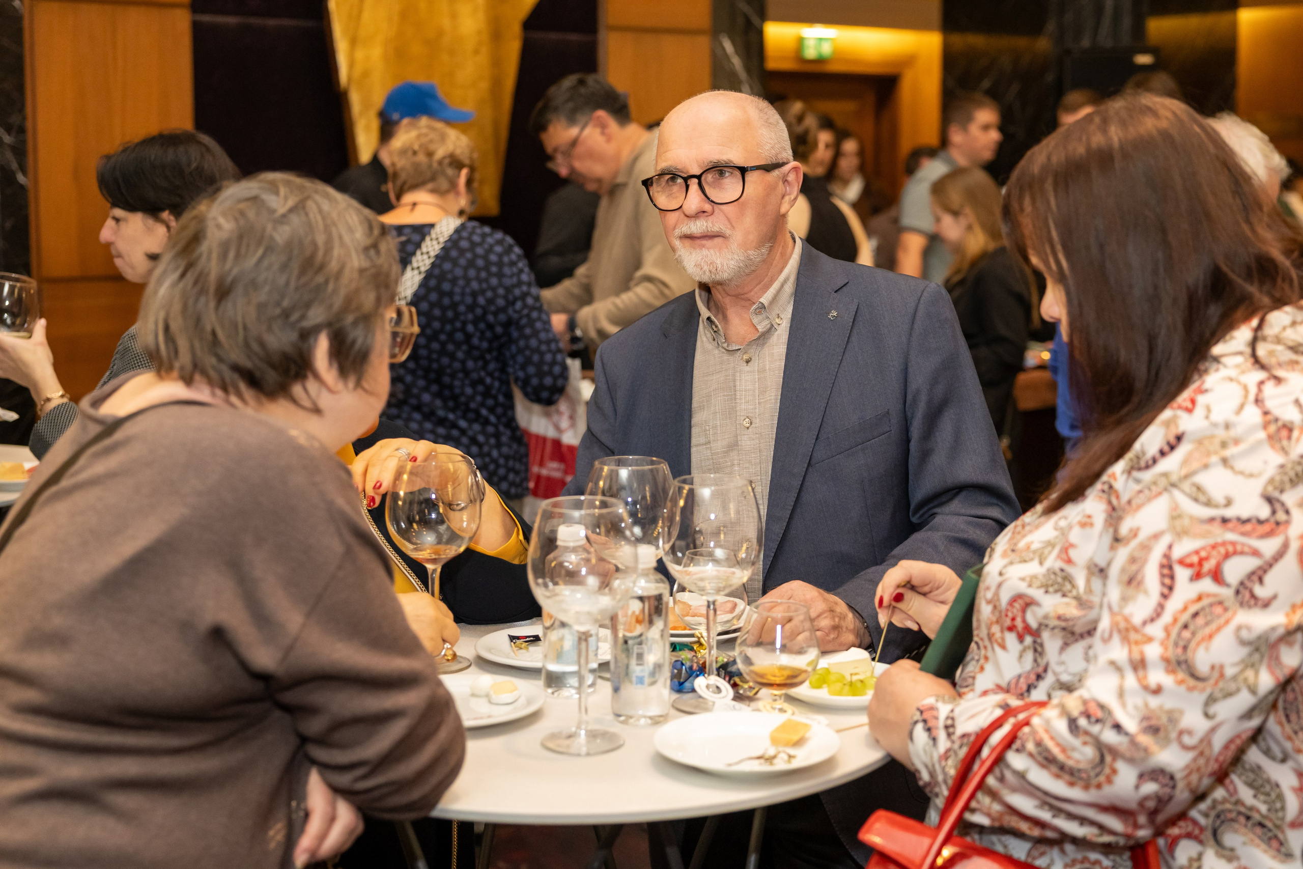 Репортажная фото- и видеосъемка Винного салона «Ароматный мир» в СПб