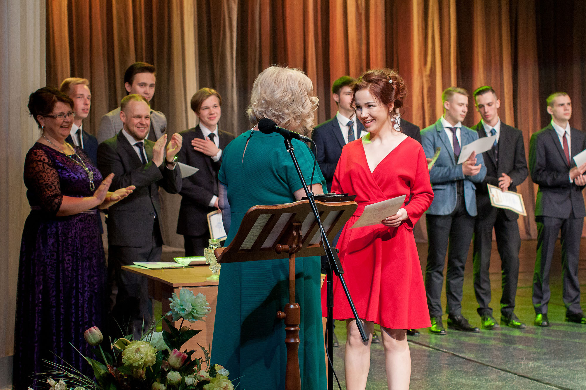 Вручение аттестатов 9-11 кл