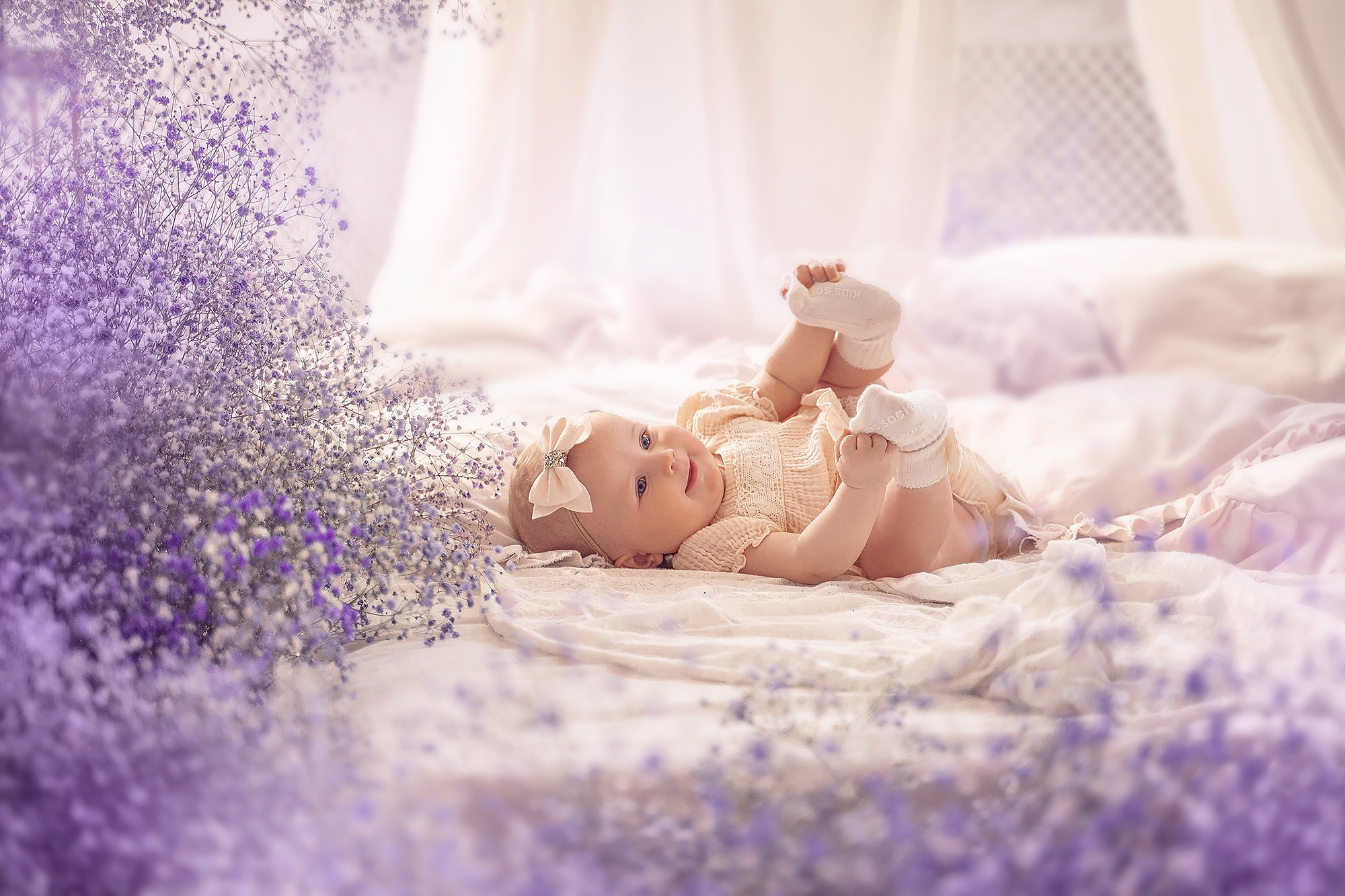 Весенняя фотосессия в лиловых цветах. Детский и семейный фотограф в Москве Катерина Орлова