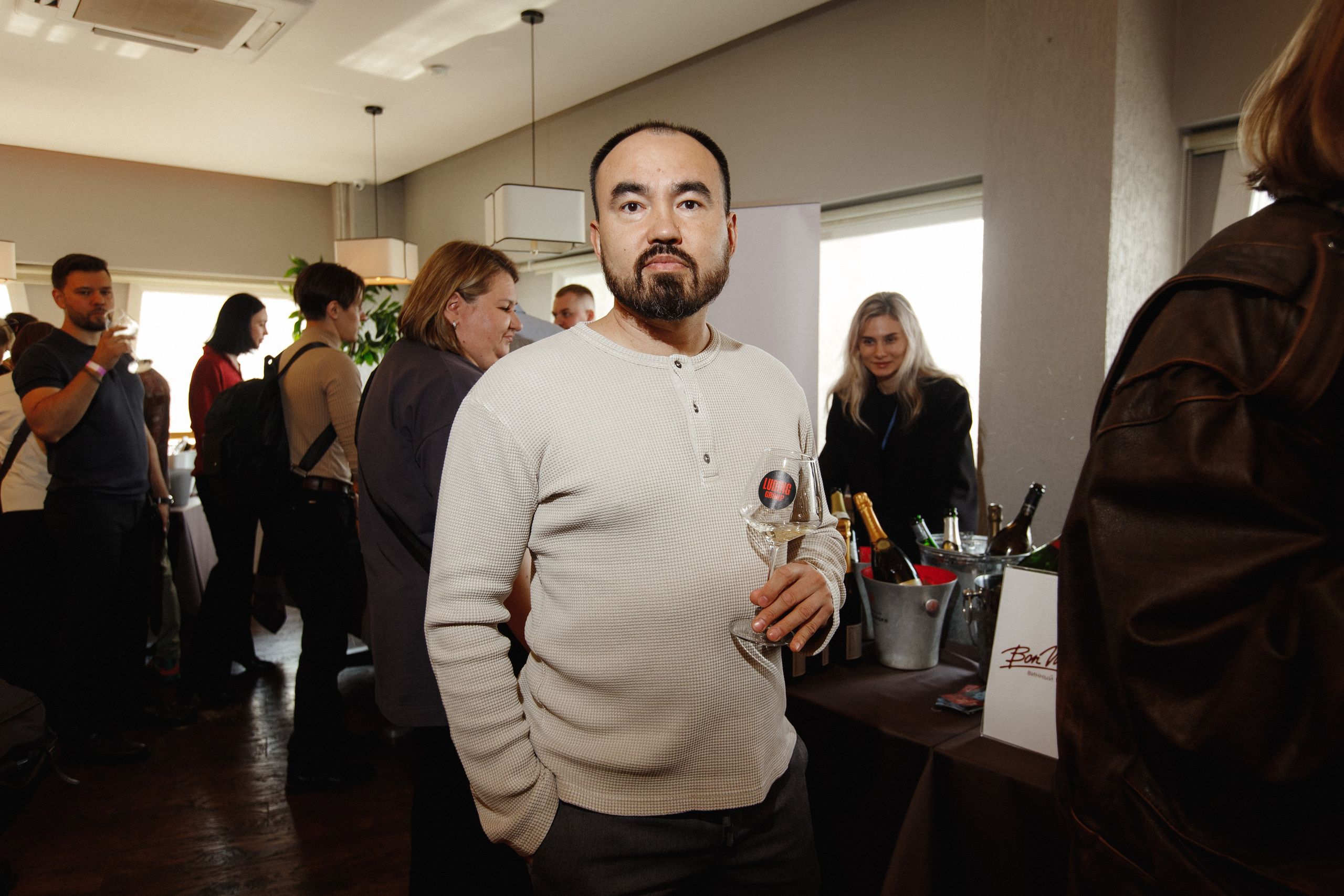 ФЕСТИВАЛЬ ИГРИСТЫХ ВИН. СВОИ. ФОТООТЧЕТЫ-СОБЫТИЯ-МЕСТА