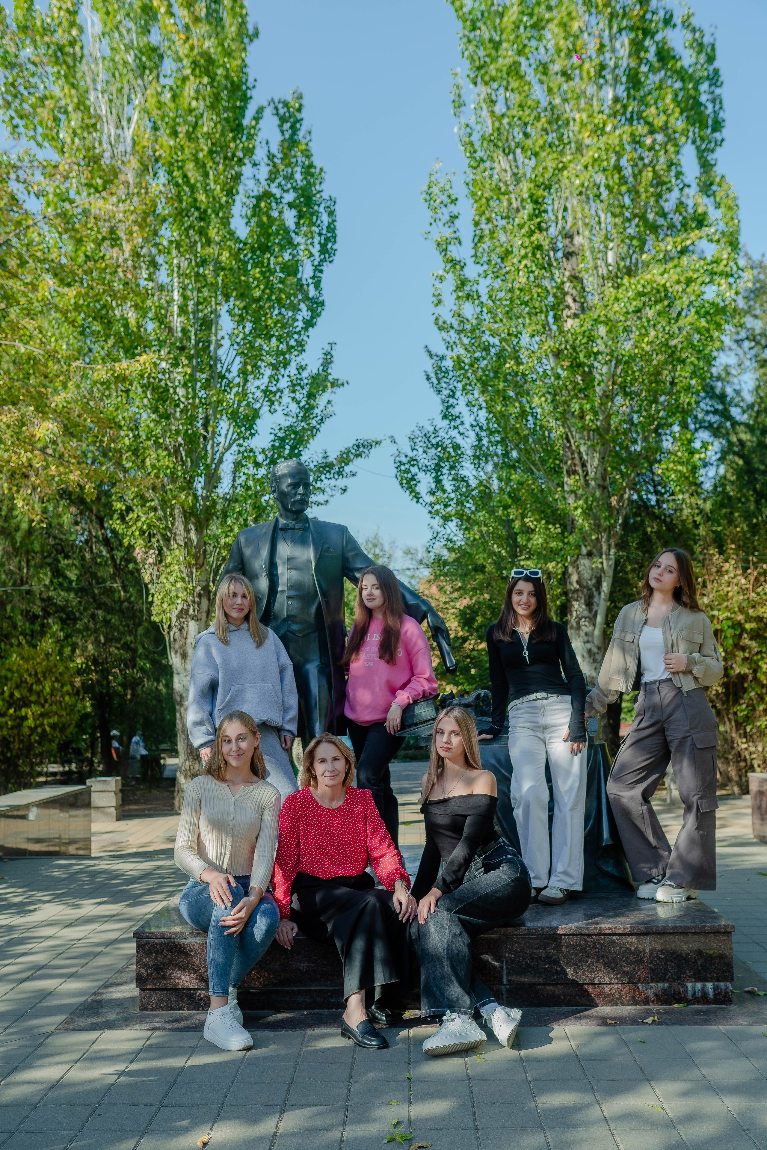 Выпускные (школьные) альбомы (книги) в Ростове-на-Дону. Современные Выпускные Альбомы в Ростове-на-Дону