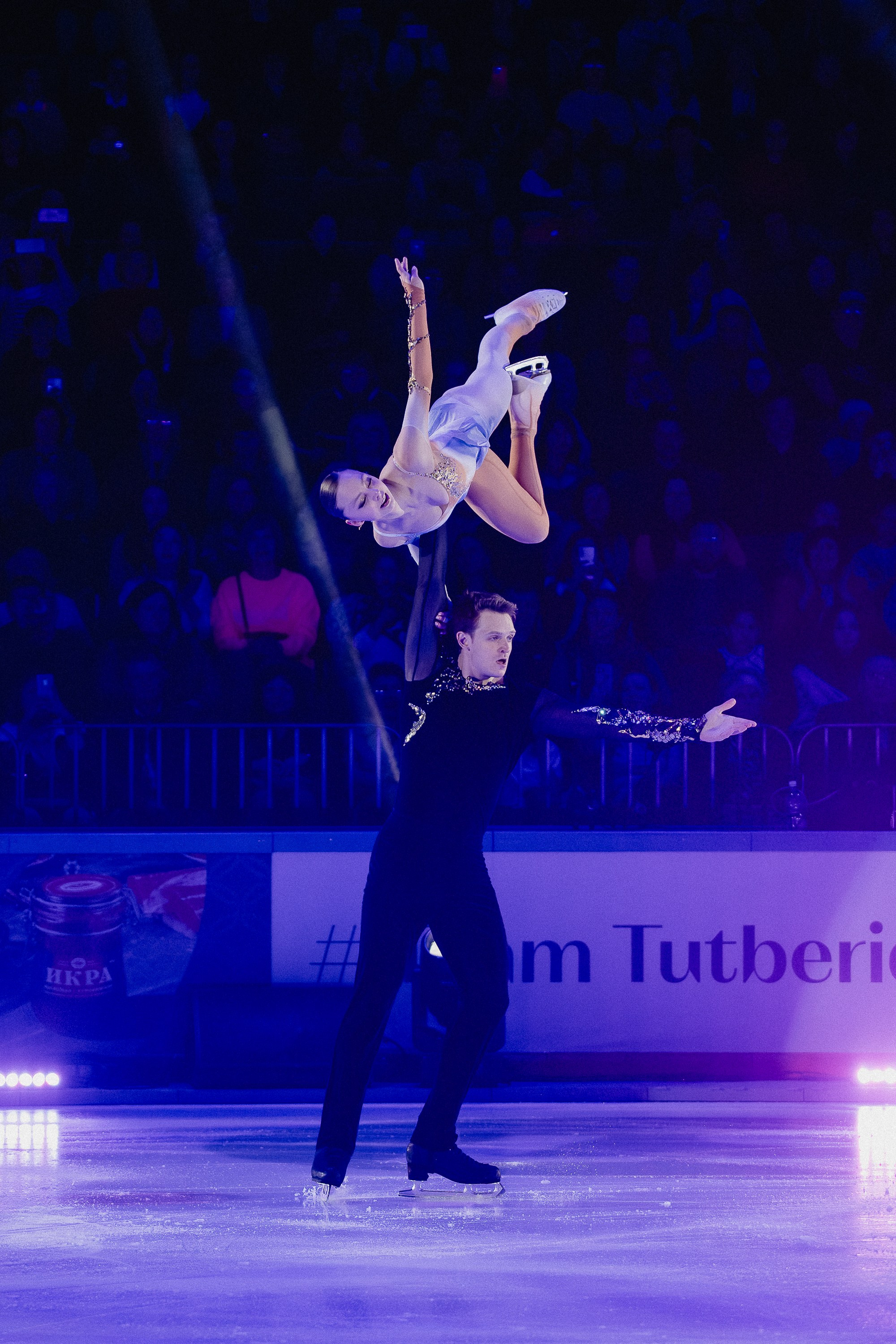 Шоу Этери Тутберидзе в Новосибирске. Воробьева Ксения — Спортивный и танцевальный фотограф Новосибирск