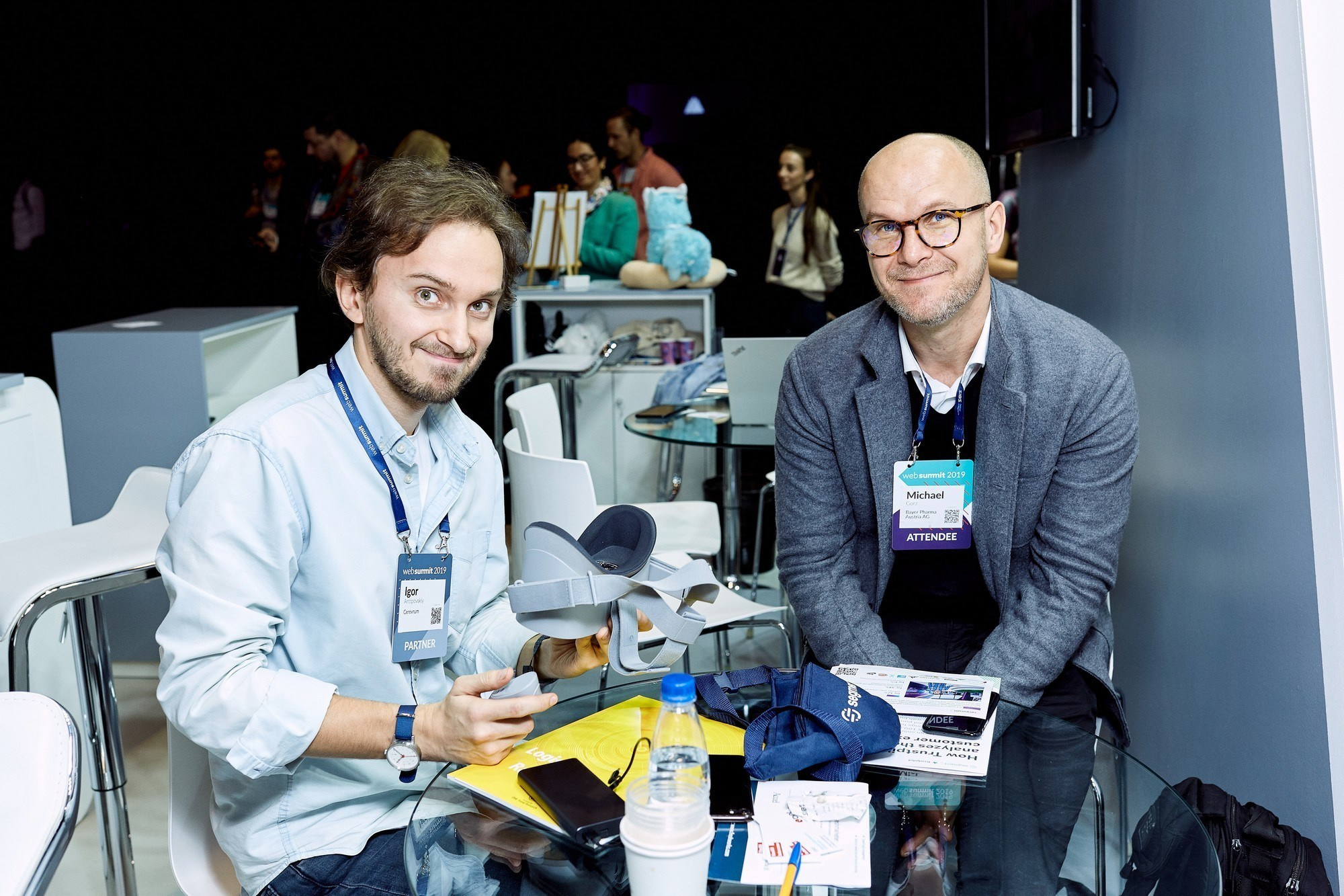 Фотограф на выставку в Москве, заказать услуги профессиональной фотосъёмки — Цены и стоимость услуг фотографа на съёмку выставки