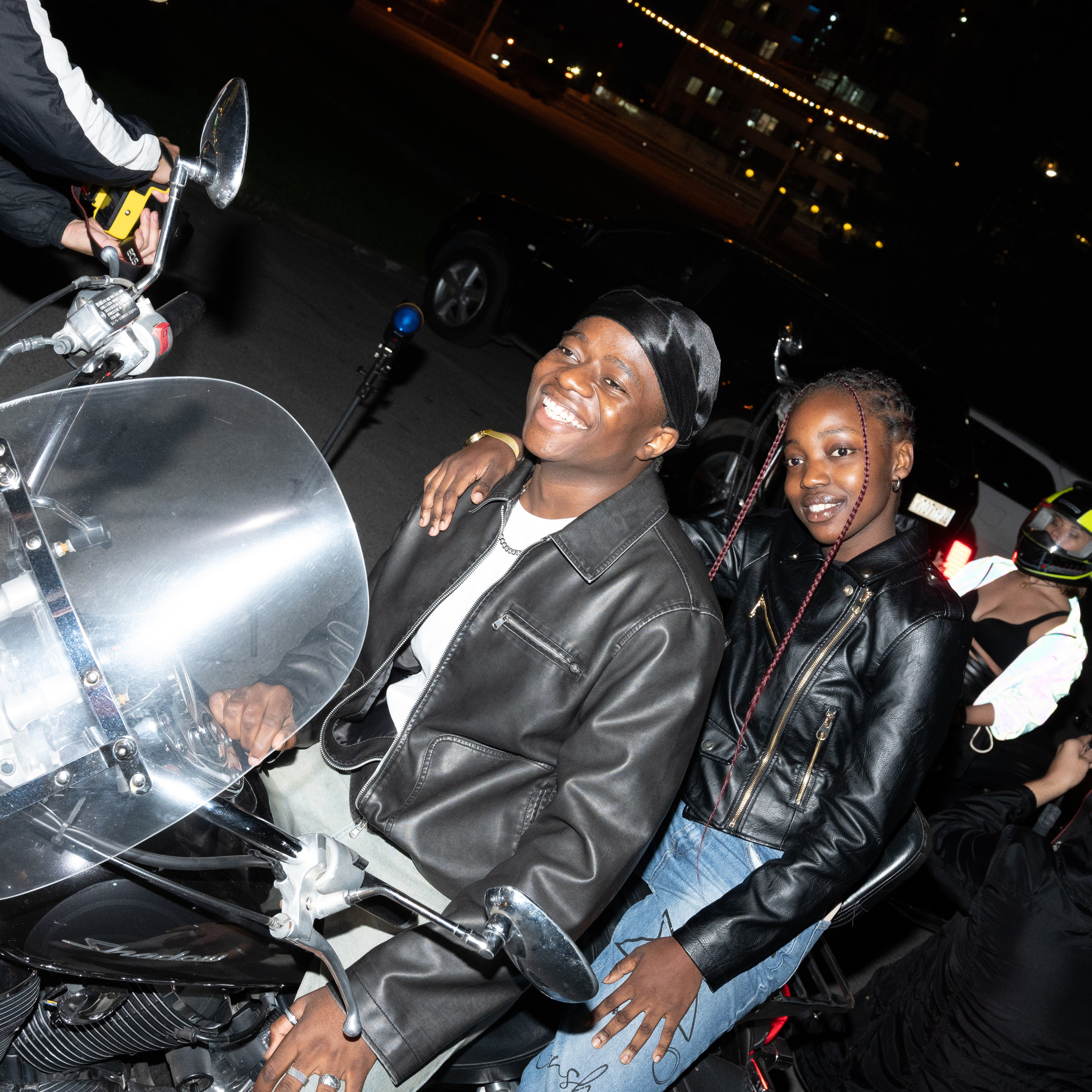 Новосибирск. Коммерческий фотограф для маркетплейсов Wildberries и Ozon в Новосибирске — фото и видео для брендов