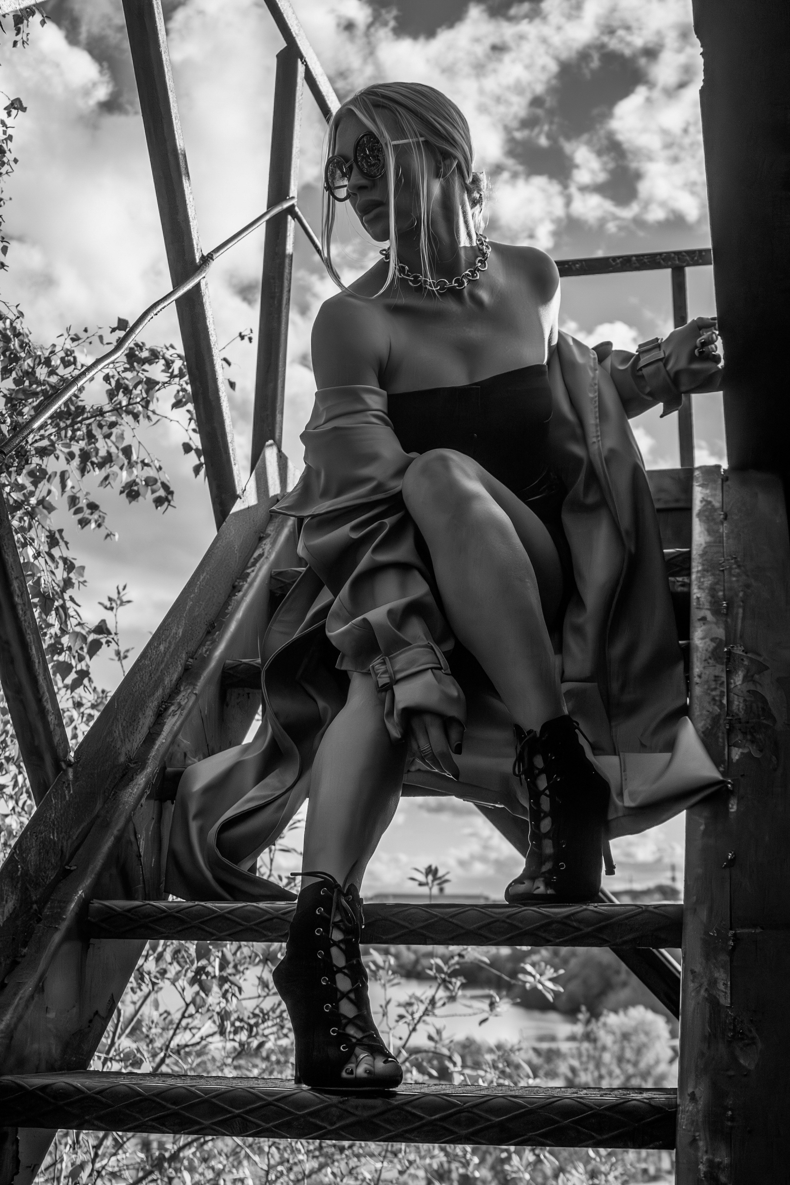 Черно белое фото. Серия монохромных женских портретов. Чёрно-белый портрет девушки. Автор фотограф: Додров. Ph: dodrov.